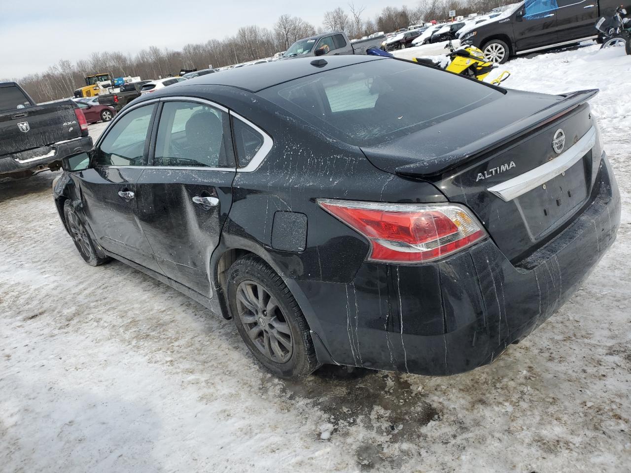 2015 Nissan Altima - Image 2