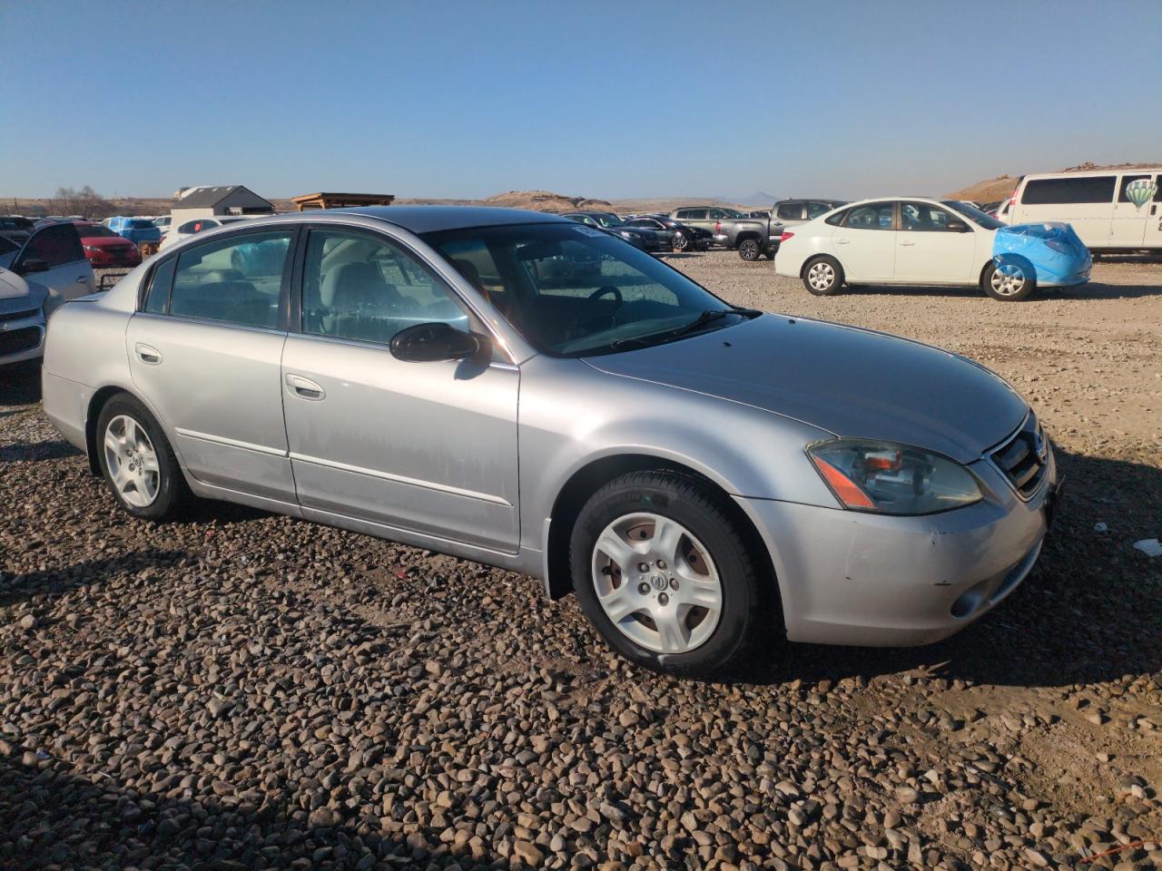 2003 Nissan Altima - Image 4