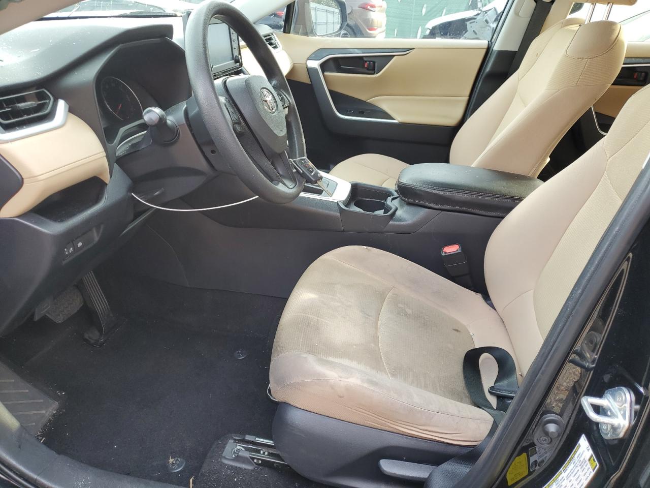 2019 Toyota RAV 4 - Image 7