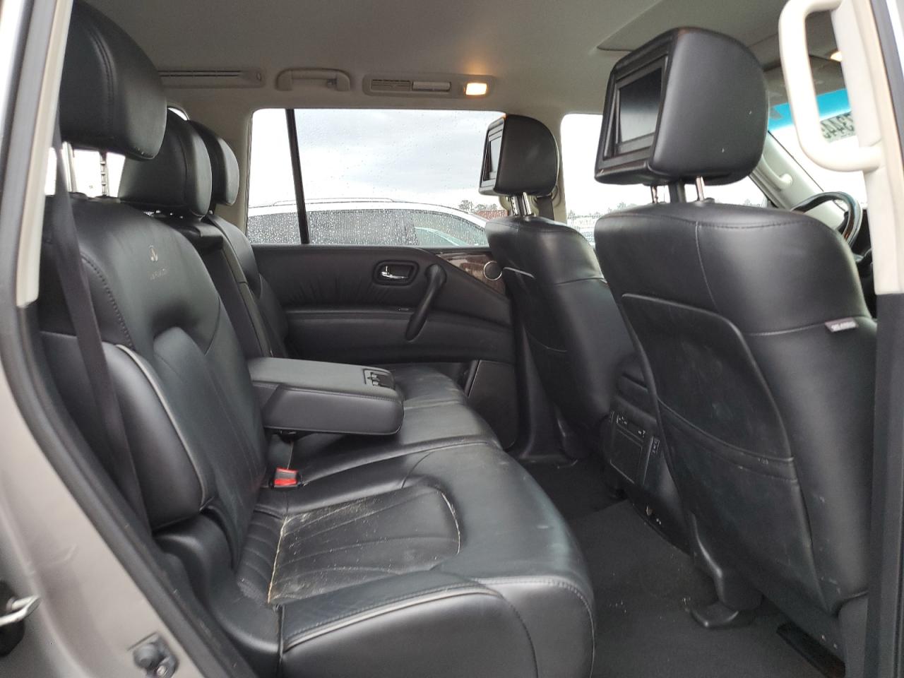 2014 Infiniti QX80 - Image 11