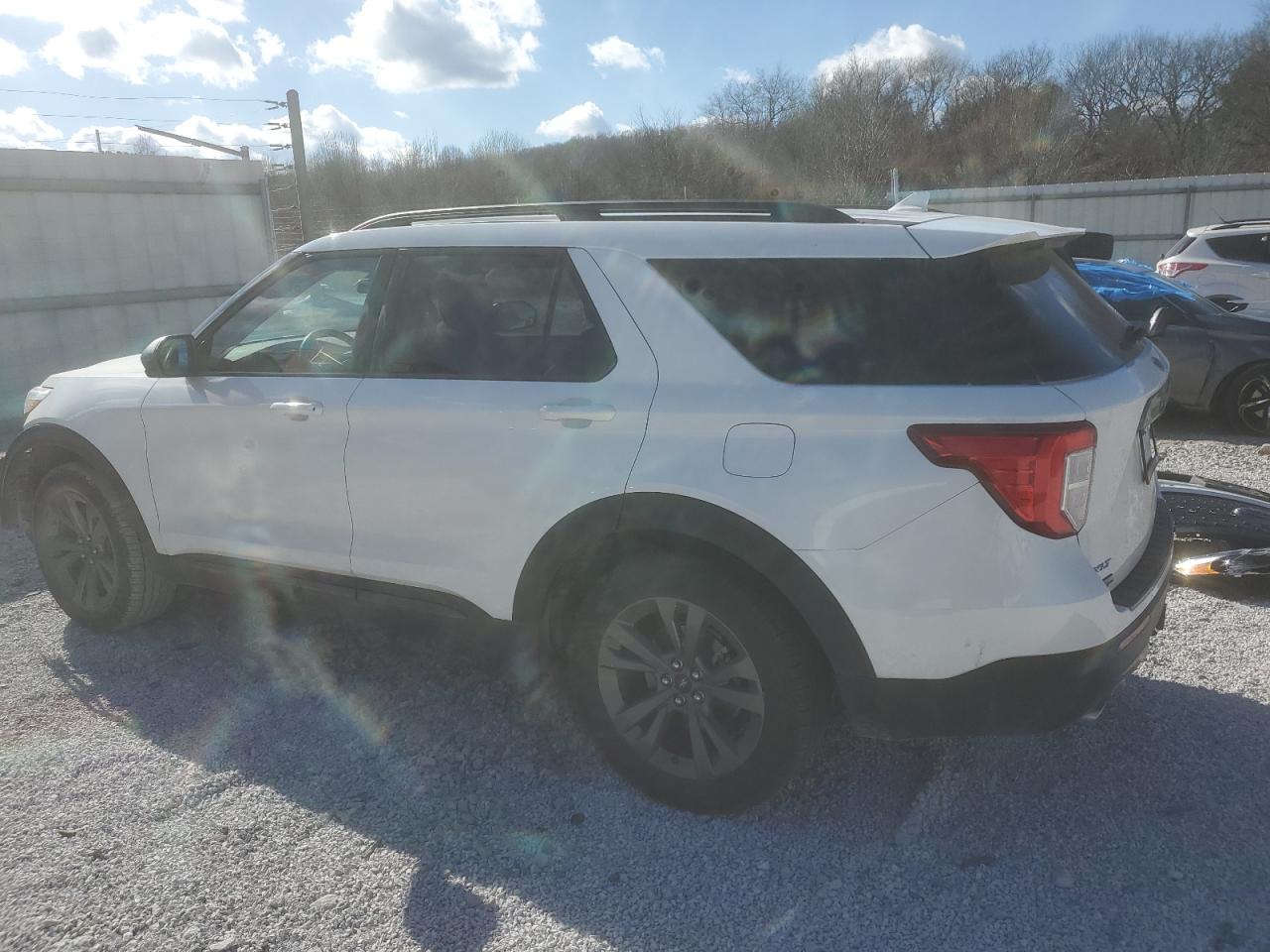 2021 Ford Explorer - Image 2