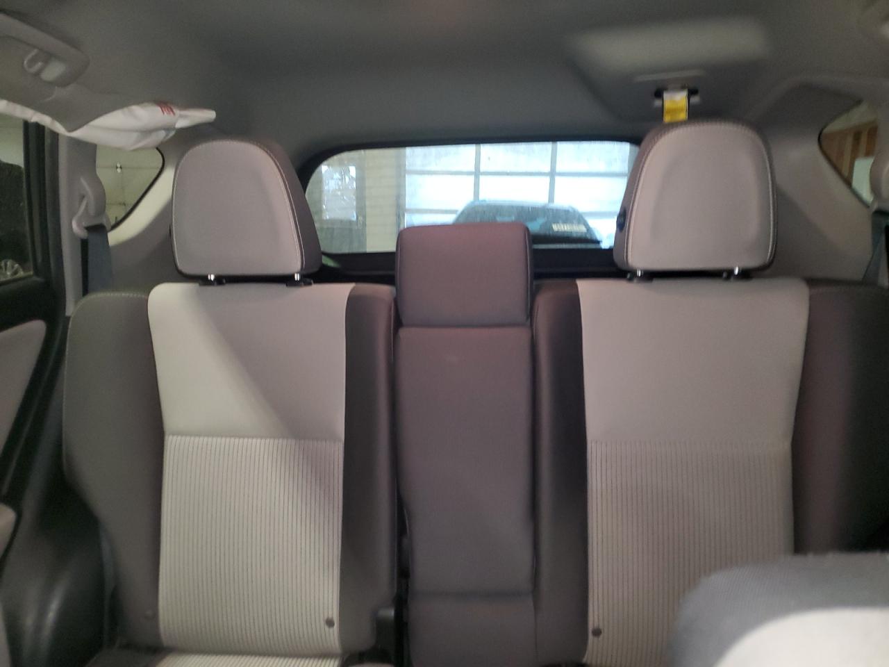 2014 Toyota RAV 4 - Image 10