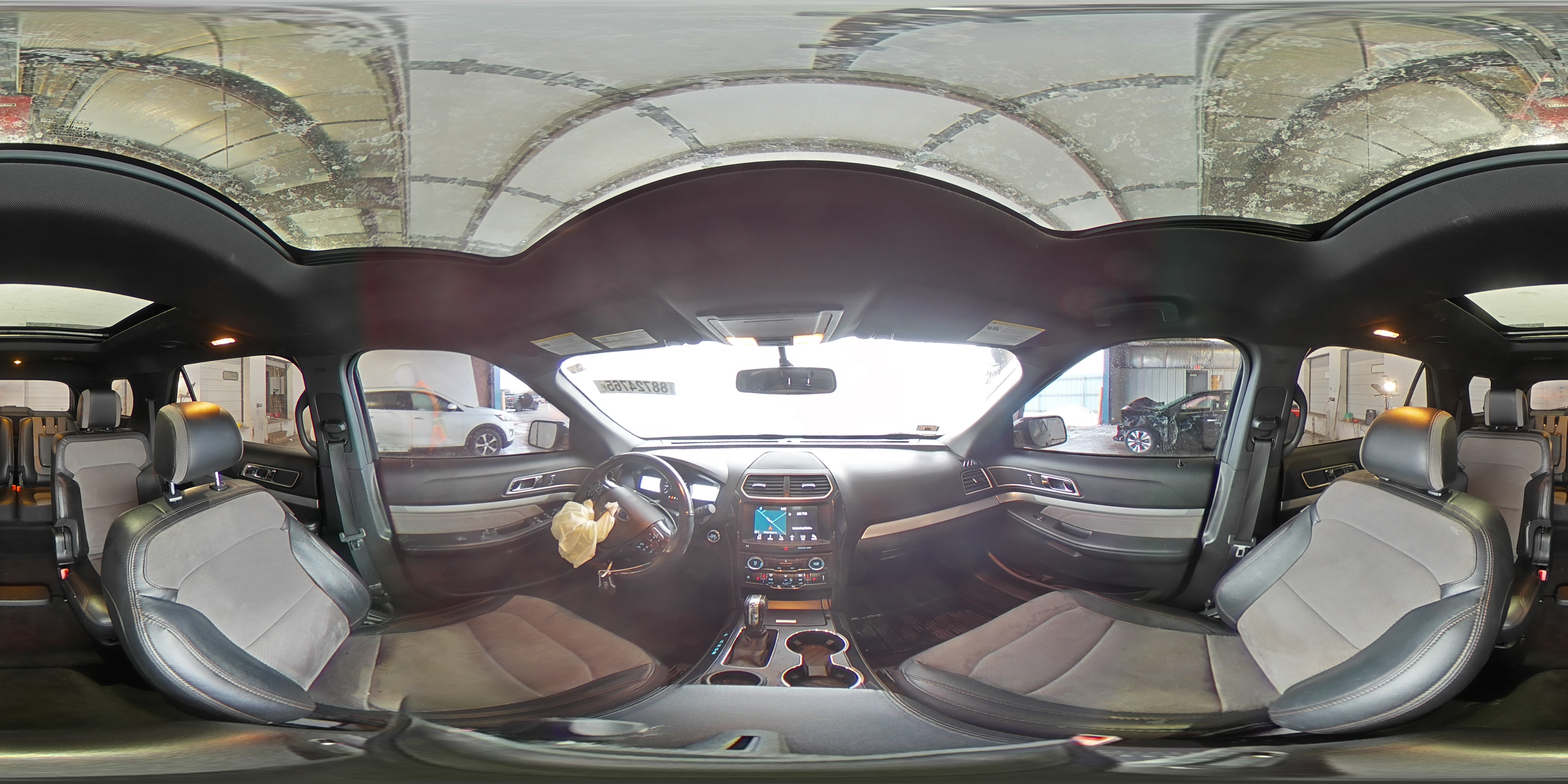 2017 Ford Explorer - Image 14