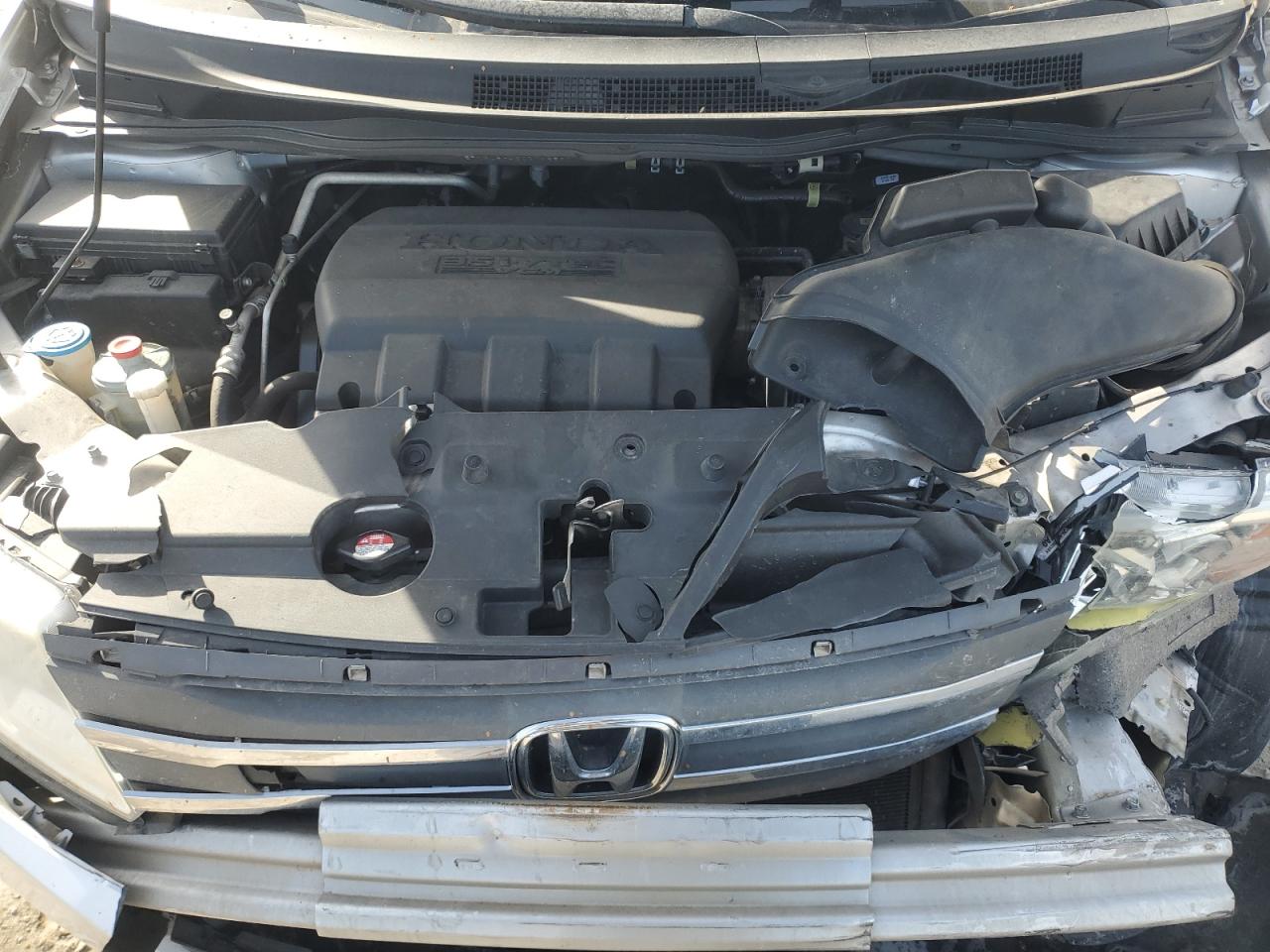 2012 Honda Odyssey - Image 12