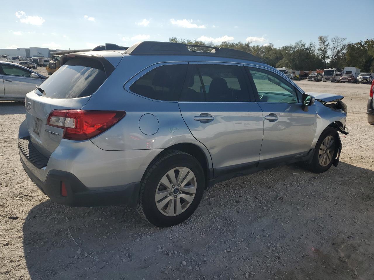 VIN 4S4BSAFC5J3308545 2018 SUBARU OUTBACK no.3