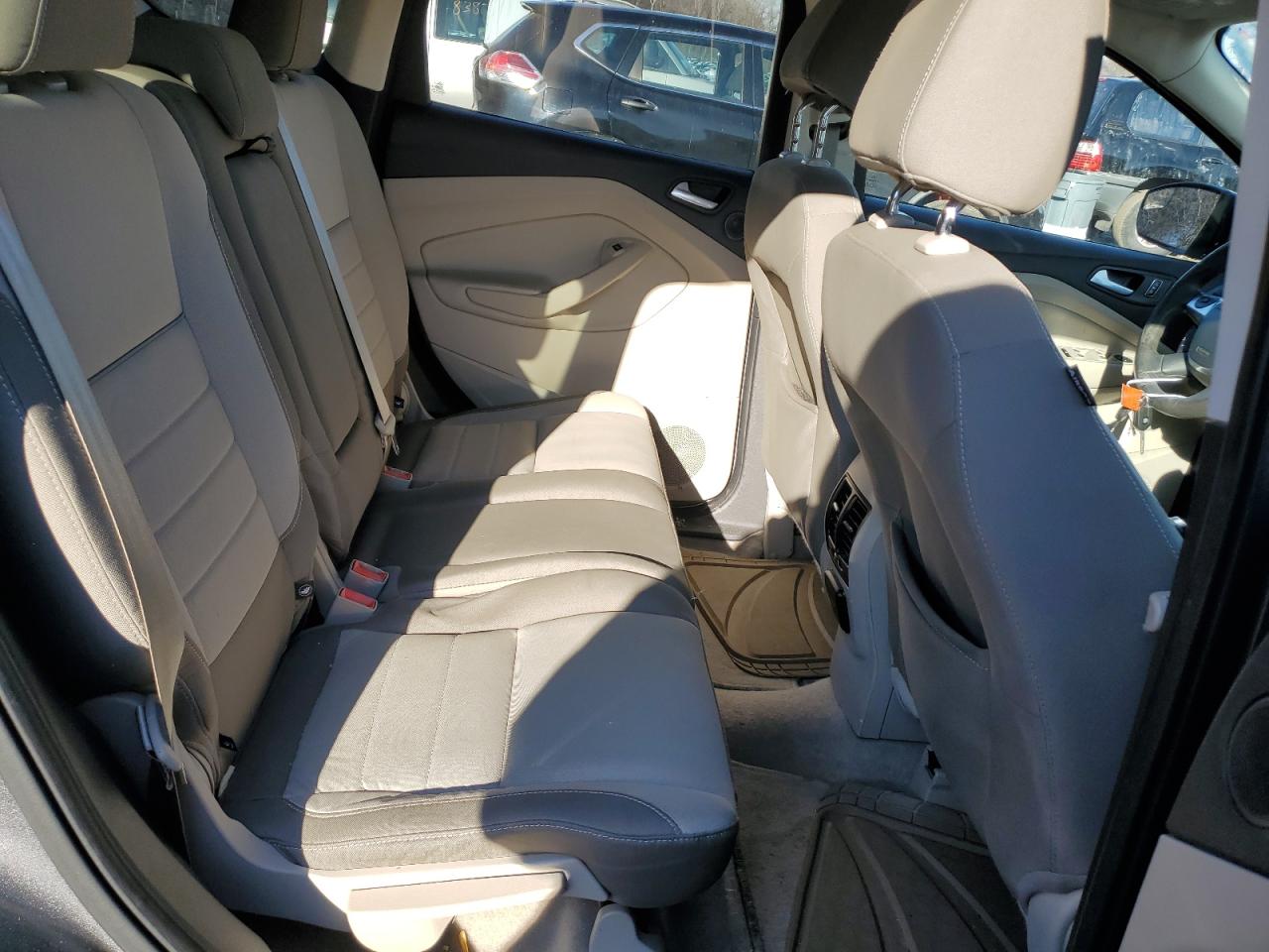 2014 Ford Escape - Image 11
