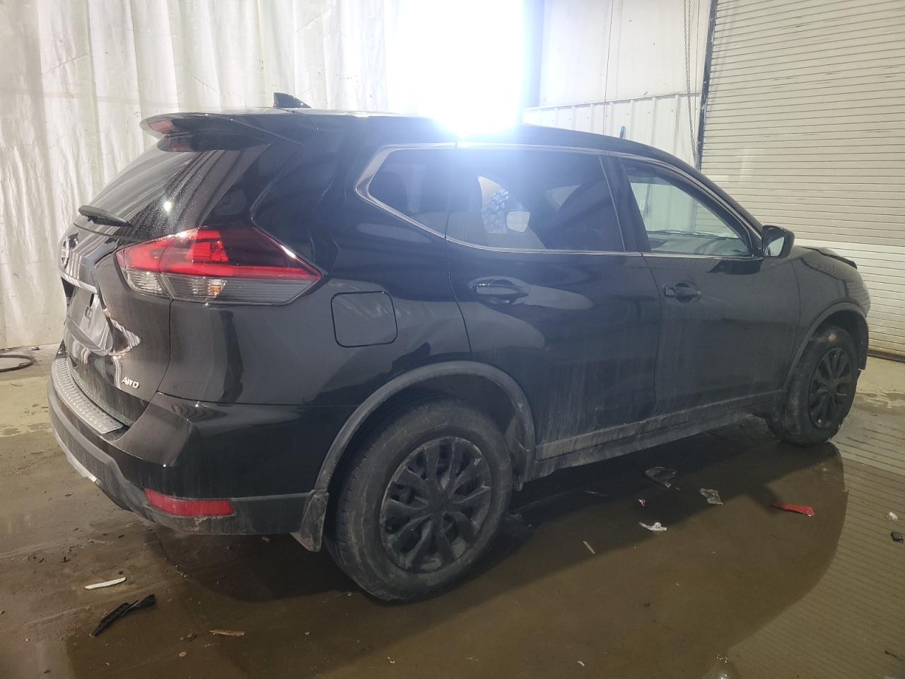 2018 Nissan Rogue - Image 3