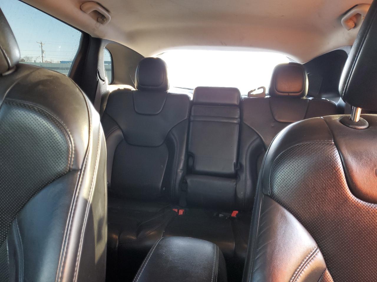 2019 Jeep Grand Cherokee - Image 10