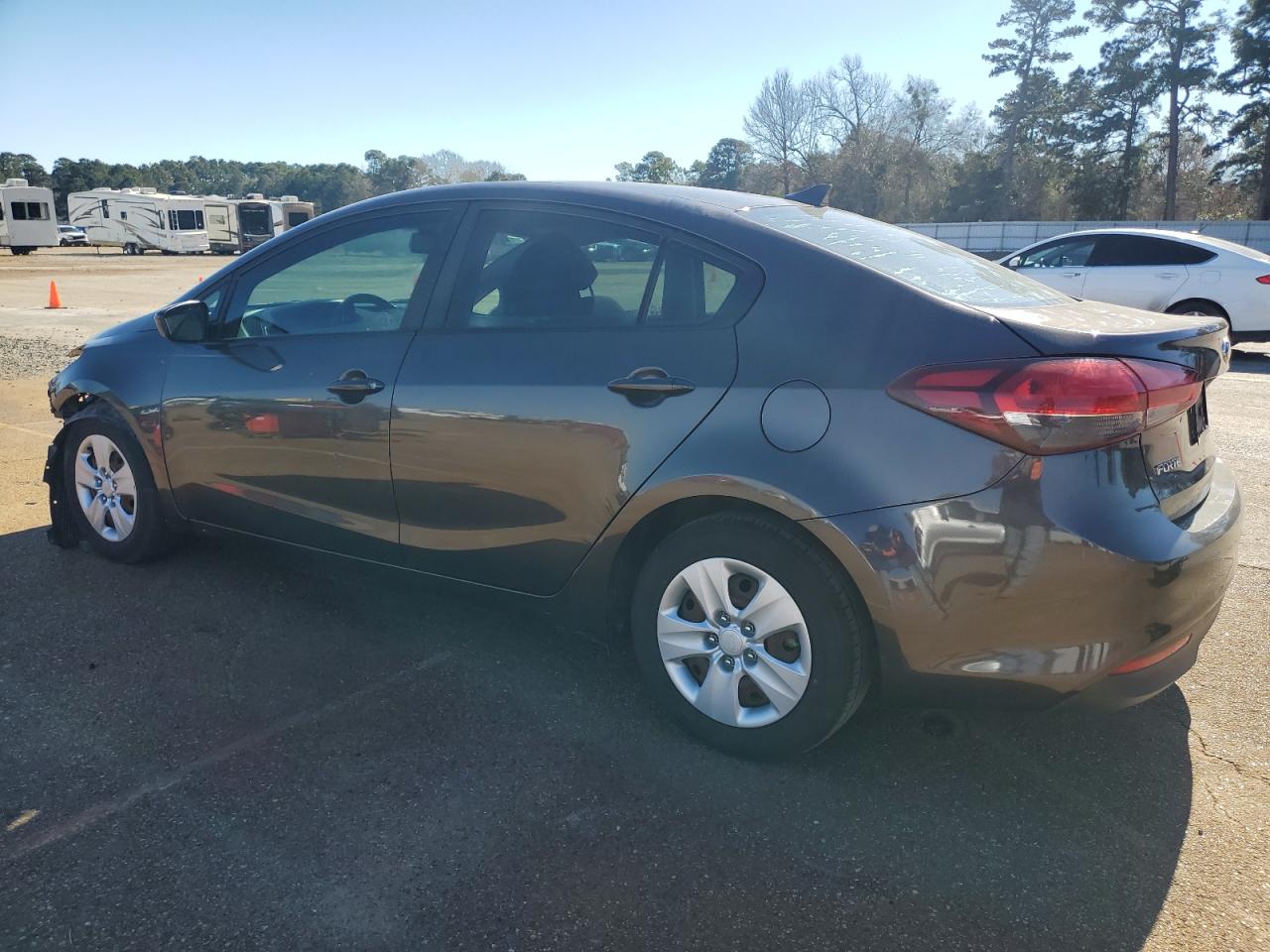 2017 Kia Forte - Image 2