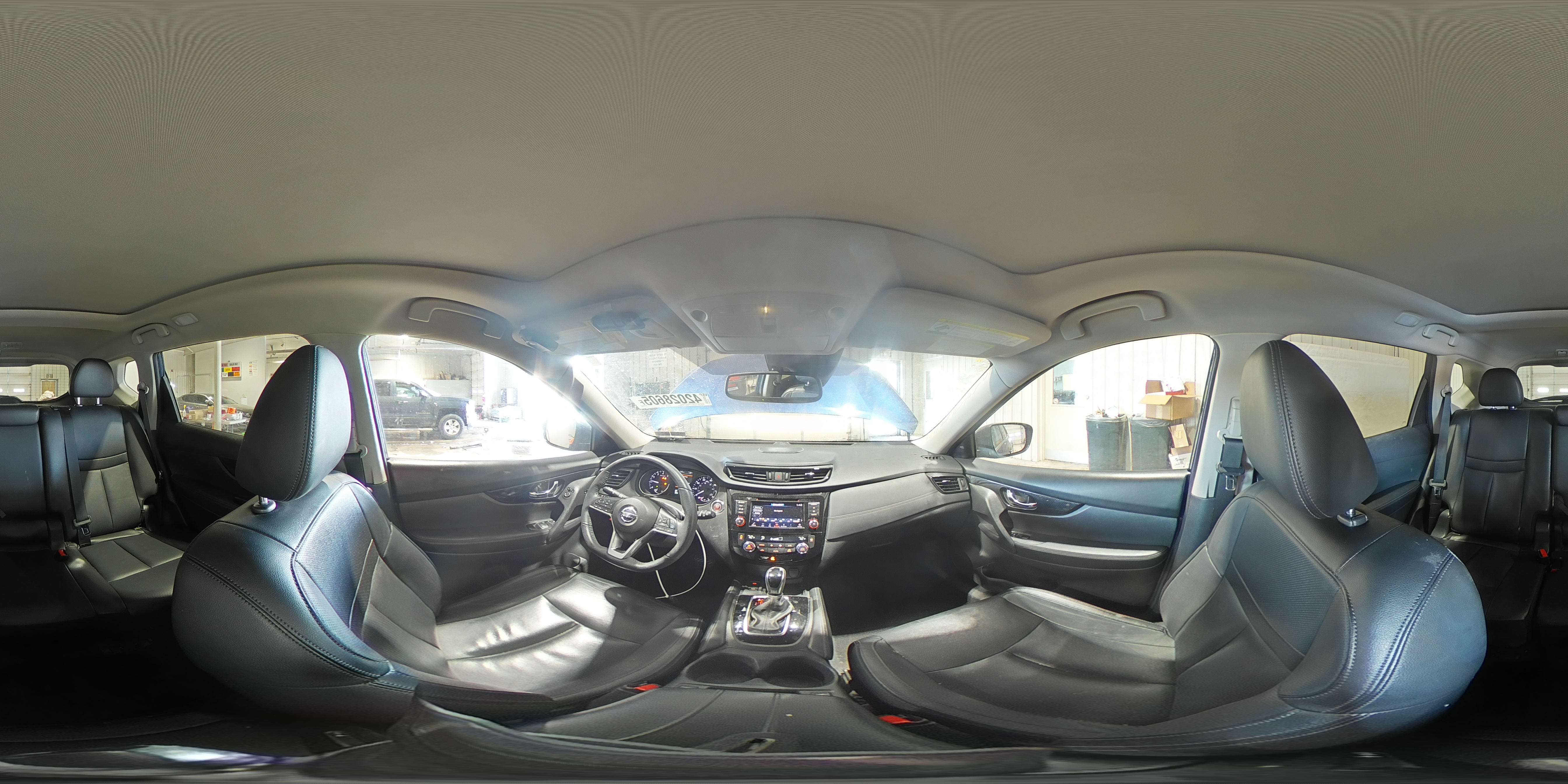 2019 Nissan Rogue - Image 15