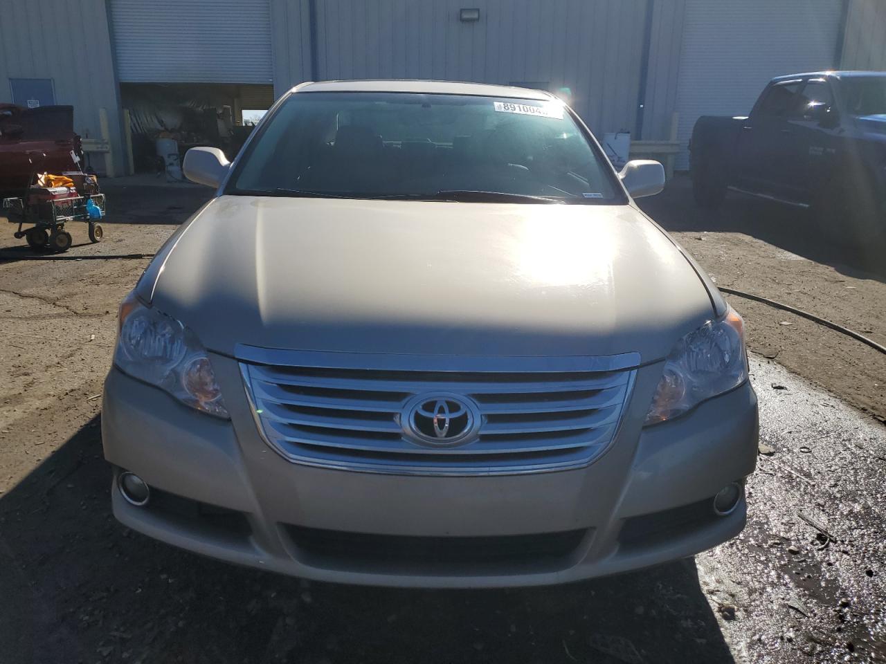 2008 Toyota Avalon - Image 5