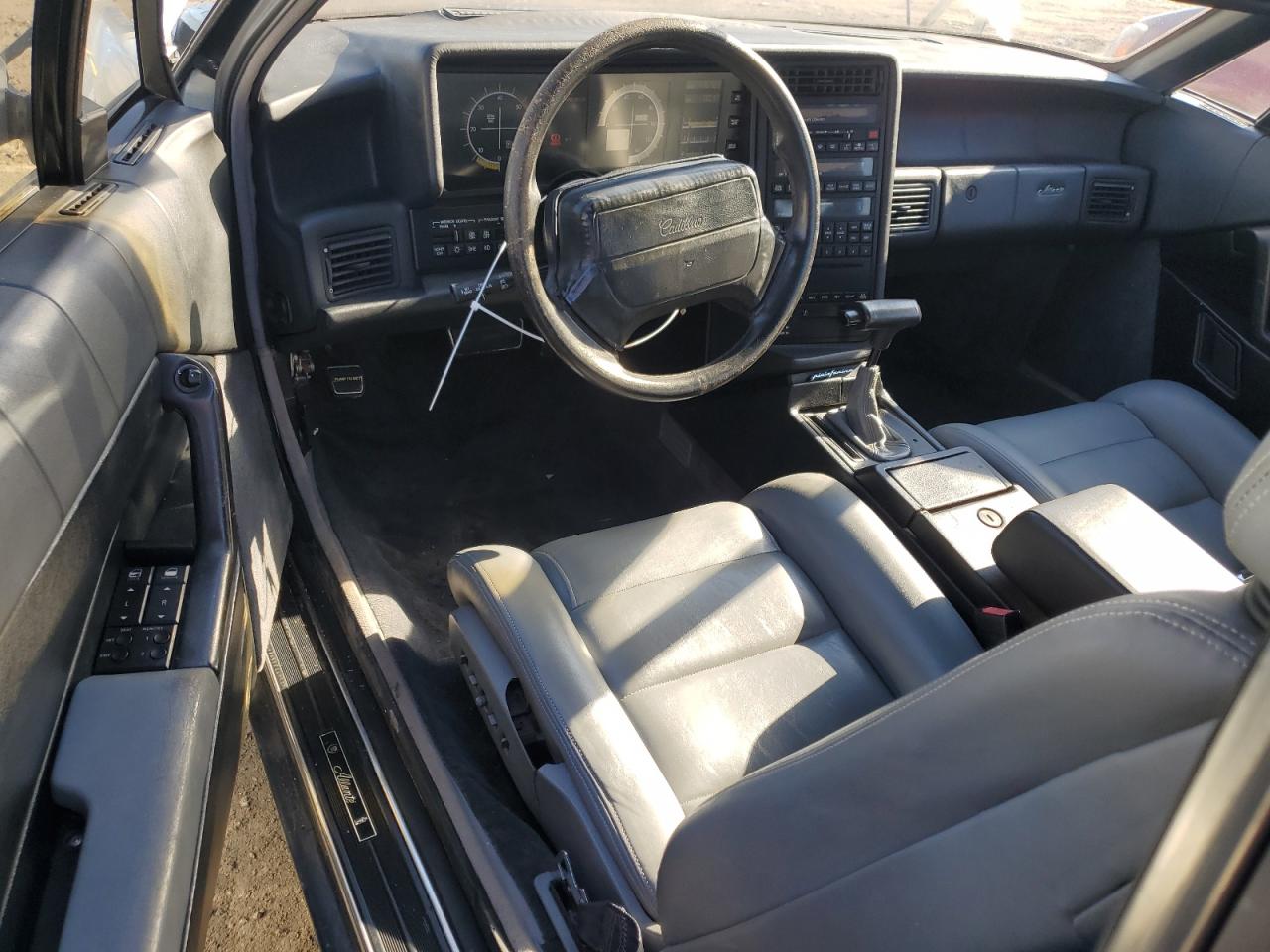 1990 Cadillac Allante - Image 8