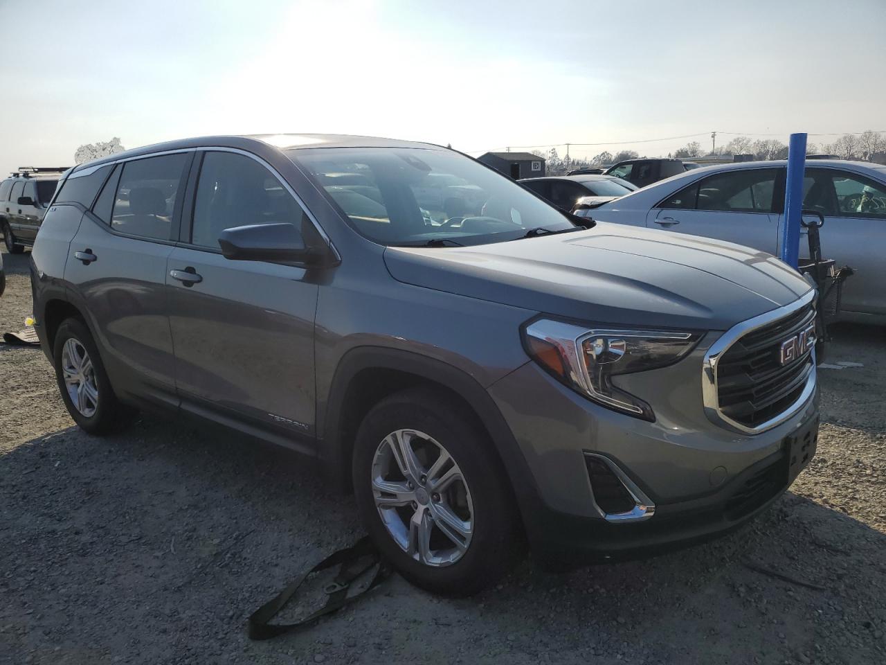 2020 GMC Terrain - Image 4