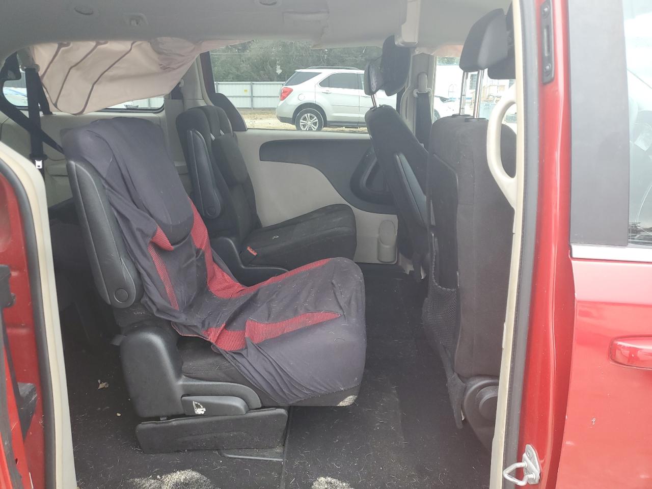 2013 Dodge Caravan - Image 11