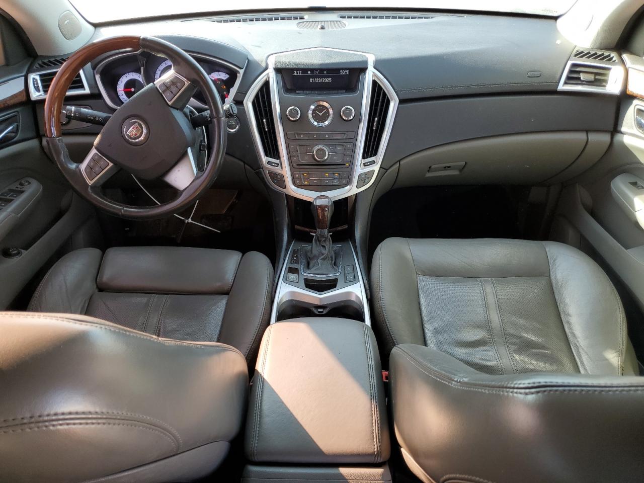 2010 Cadillac SRX - Image 8