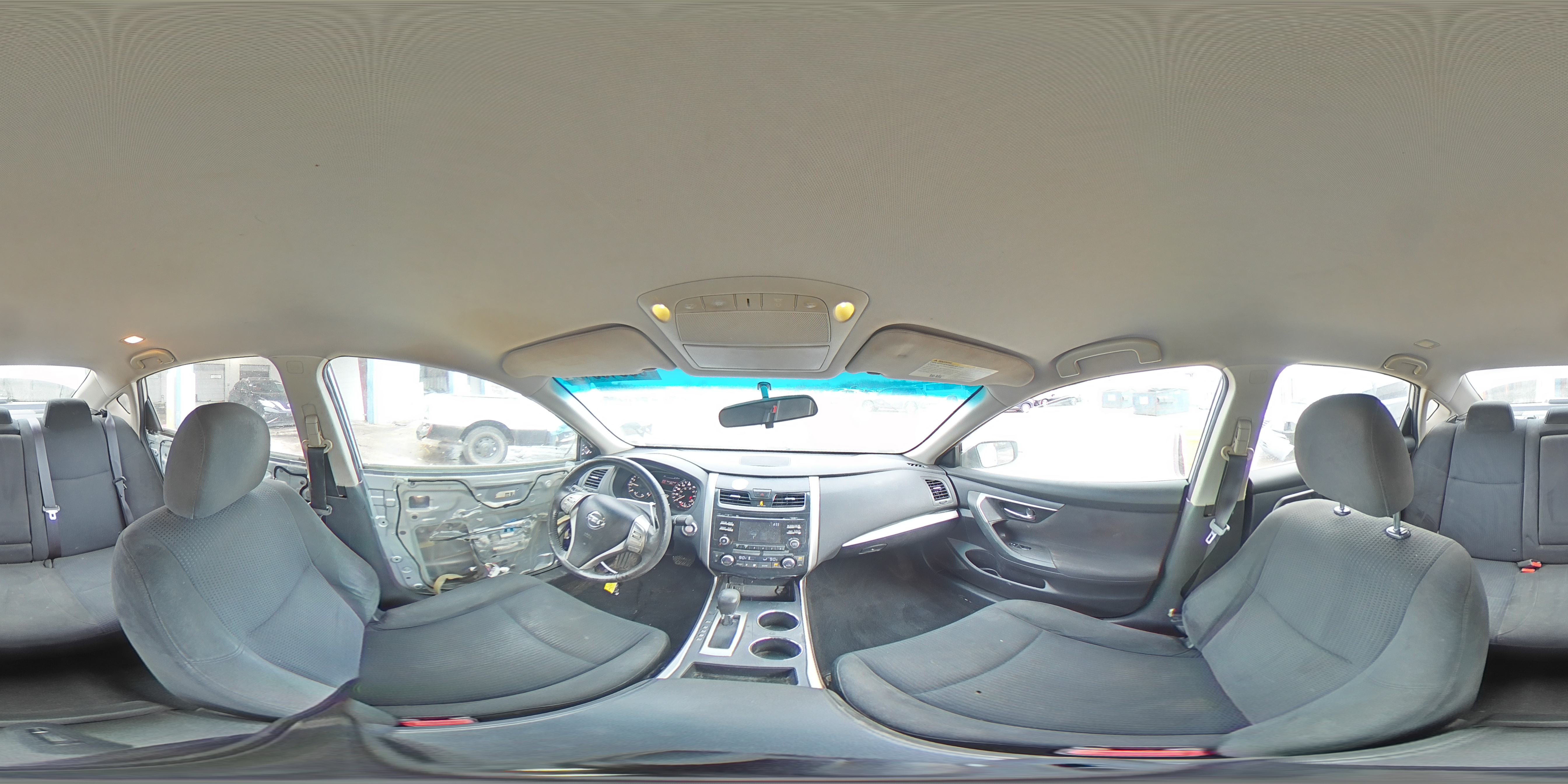 2015 Nissan Altima - Image 15