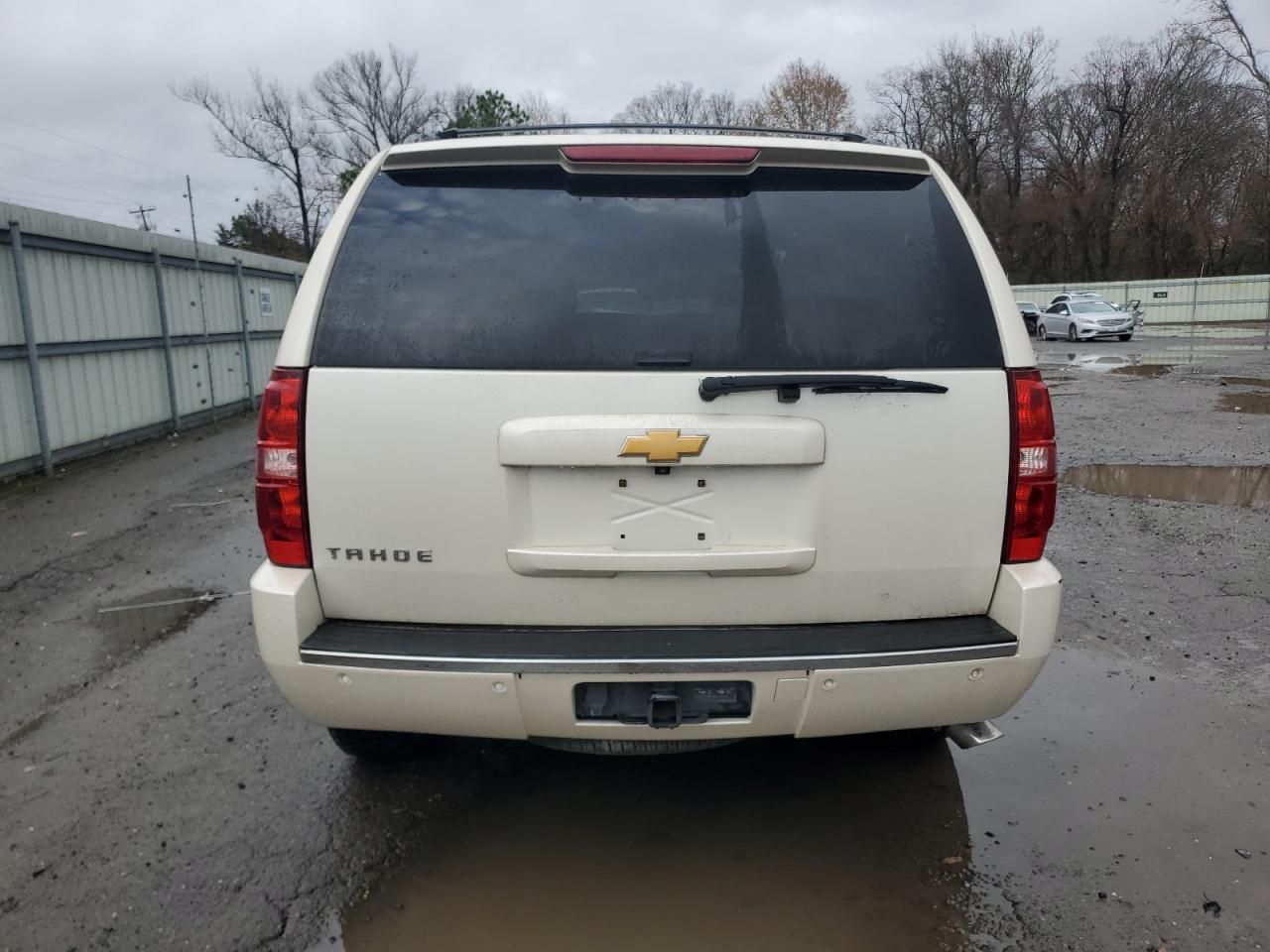 2014 Chevrolet Tahoe - Image 6