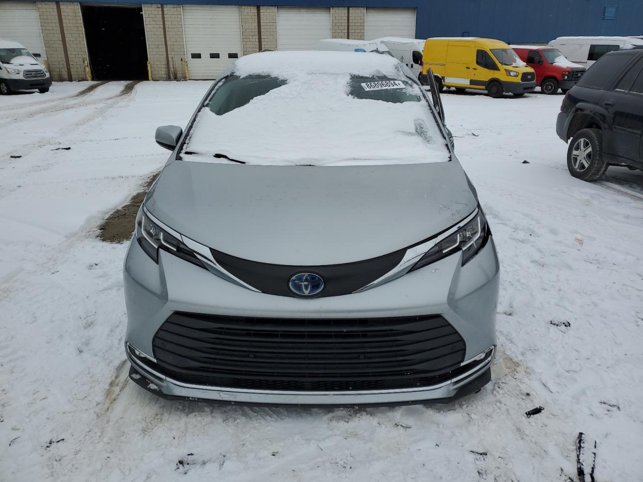2021 Toyota Sienna - Image 5