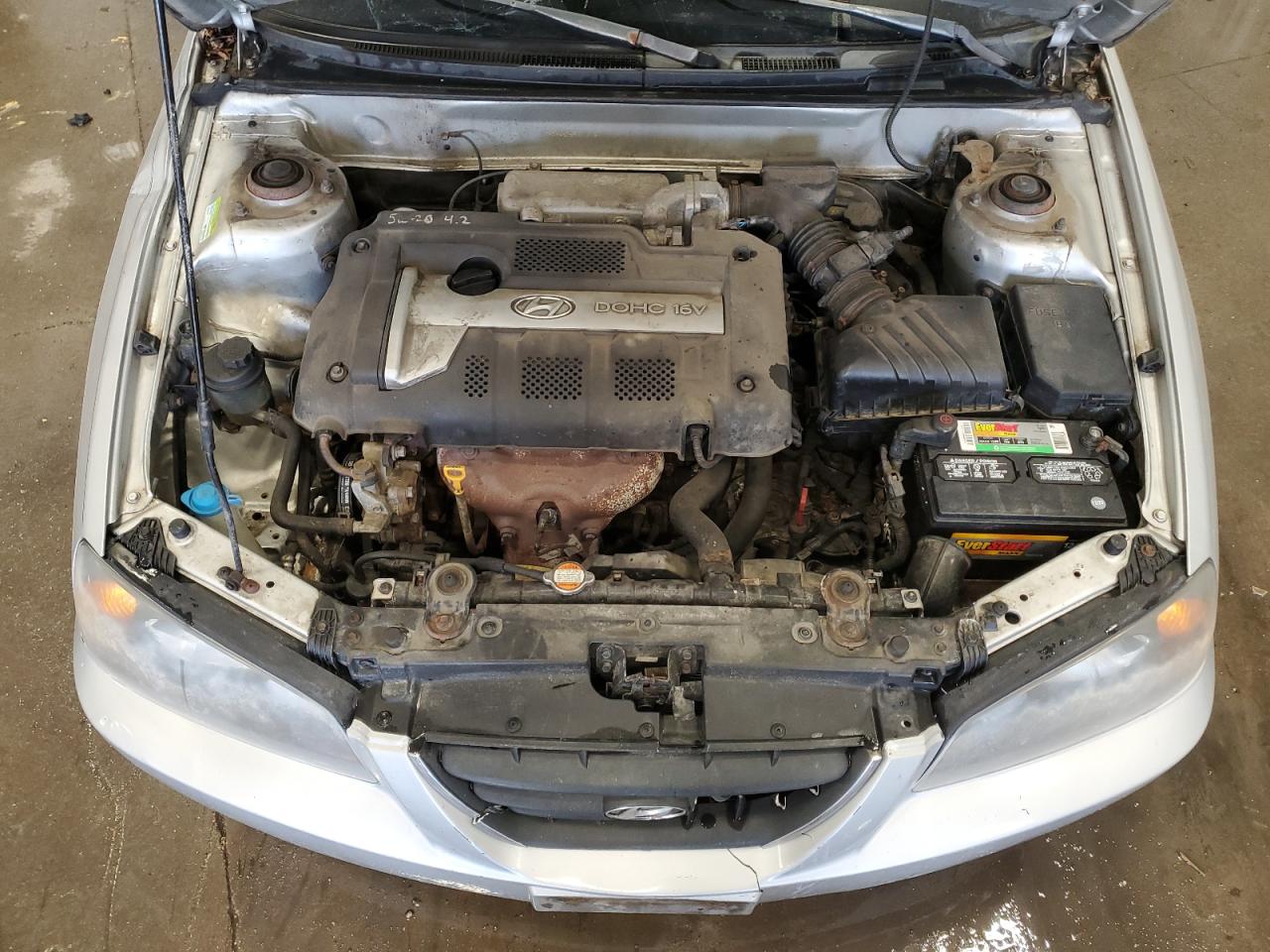 2005 Hyundai Elantra - Image 11