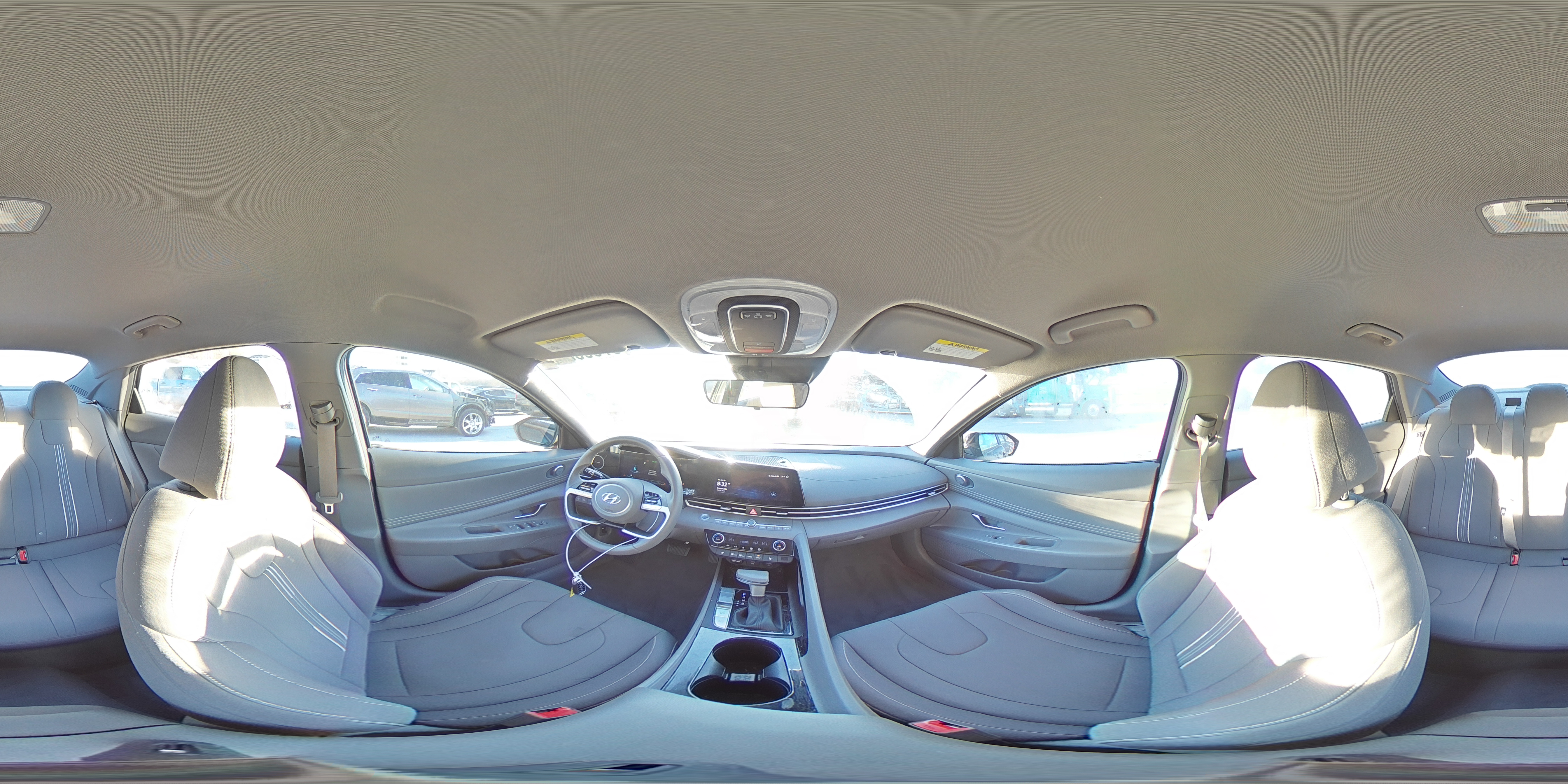 2023 Hyundai Elantra - Image 14