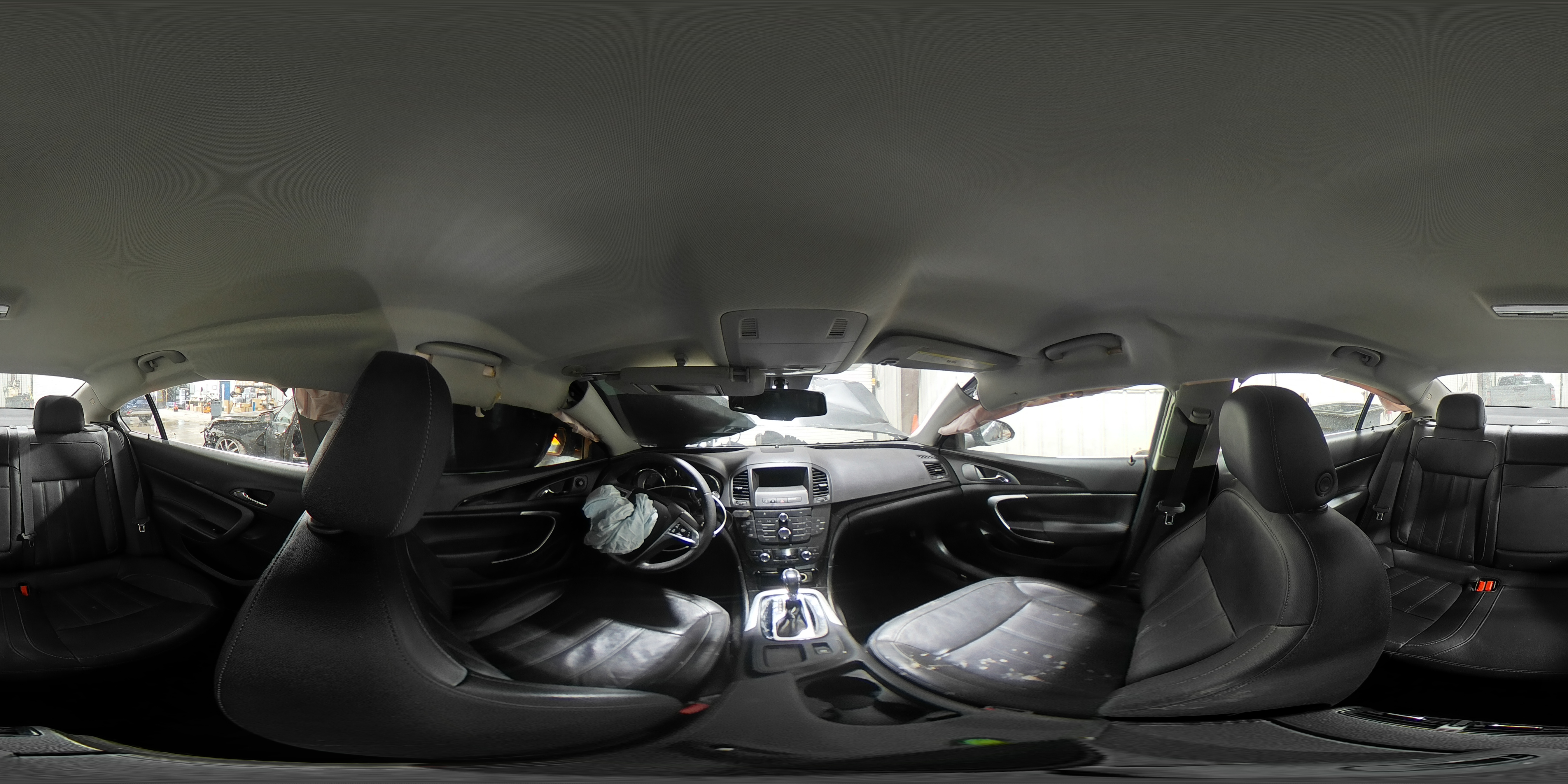 2011 Buick Regal - Image 13