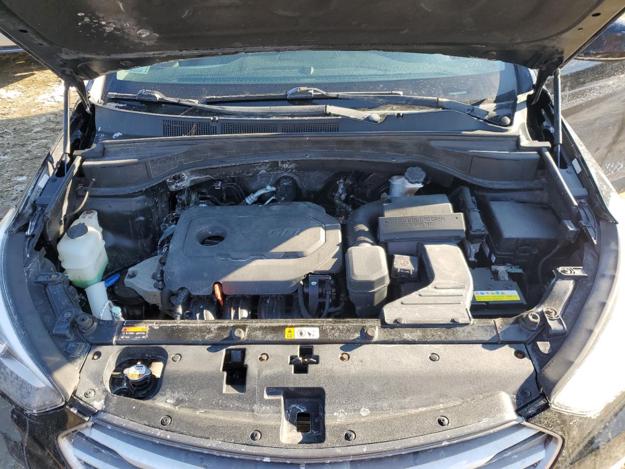 2017 Hyundai Santa Fe - Image 11