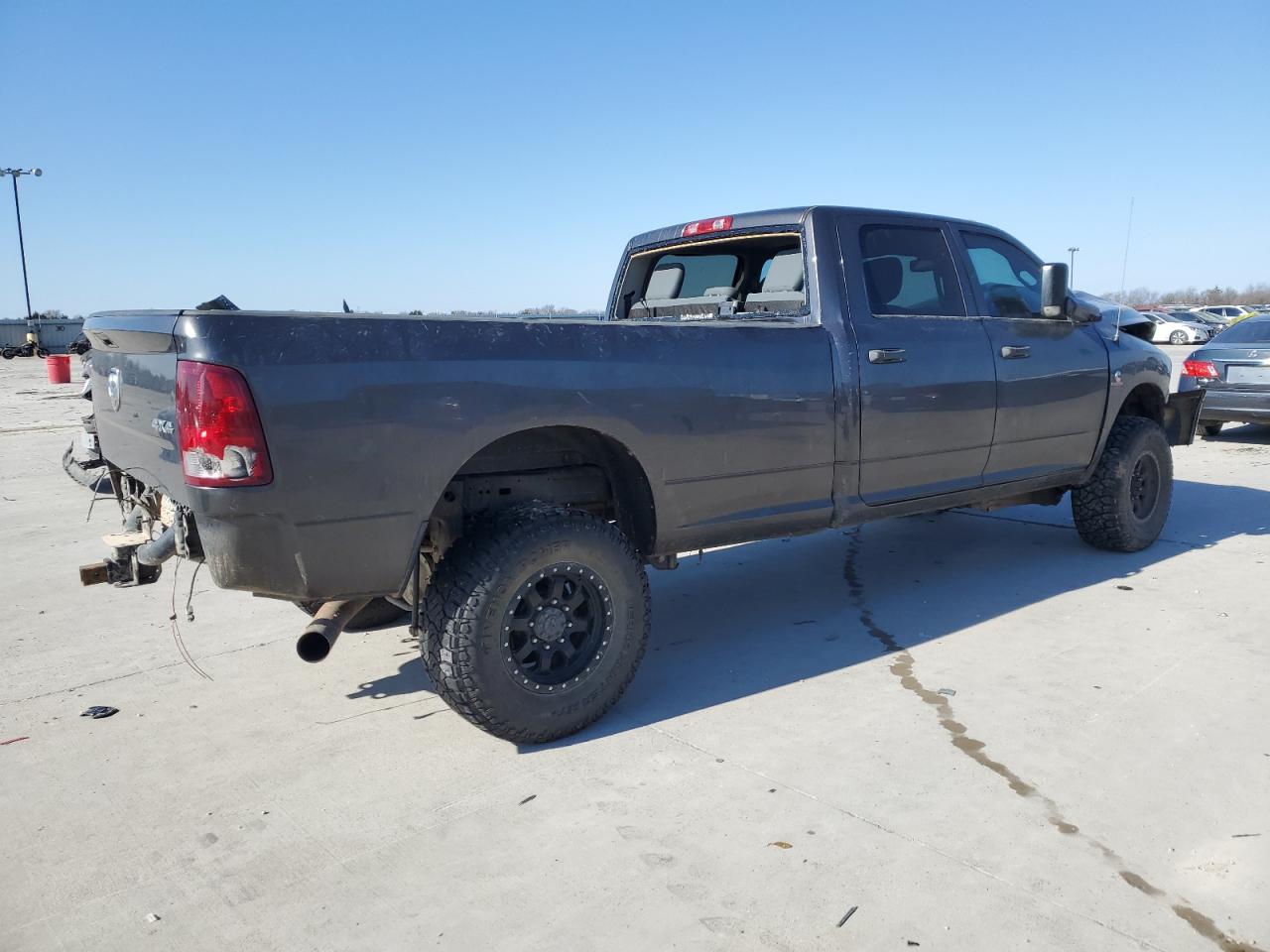 2016 RAM 2500 - Image 3
