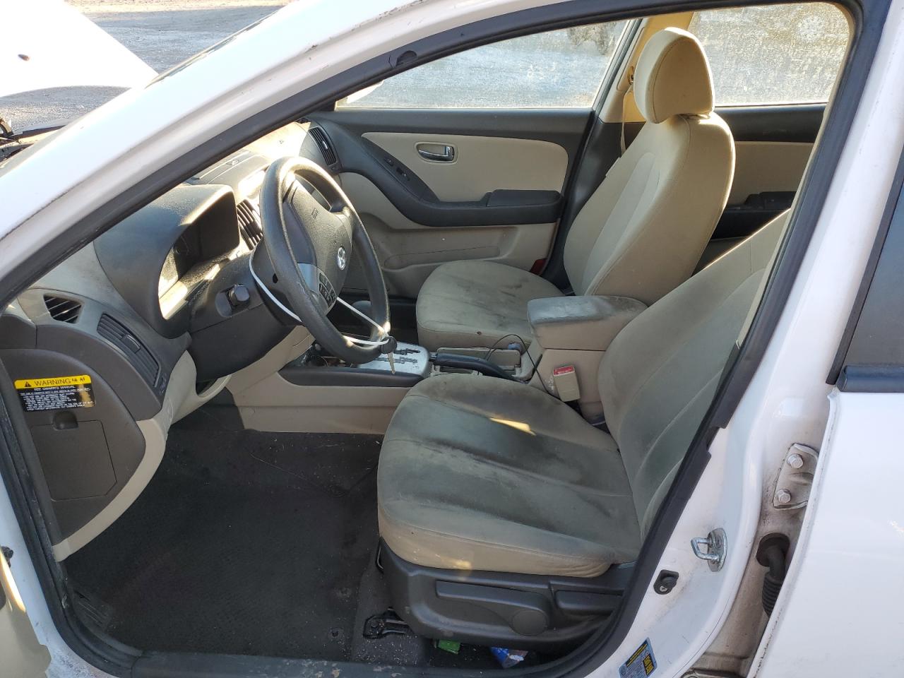 2010 Hyundai Elantra - Image 7