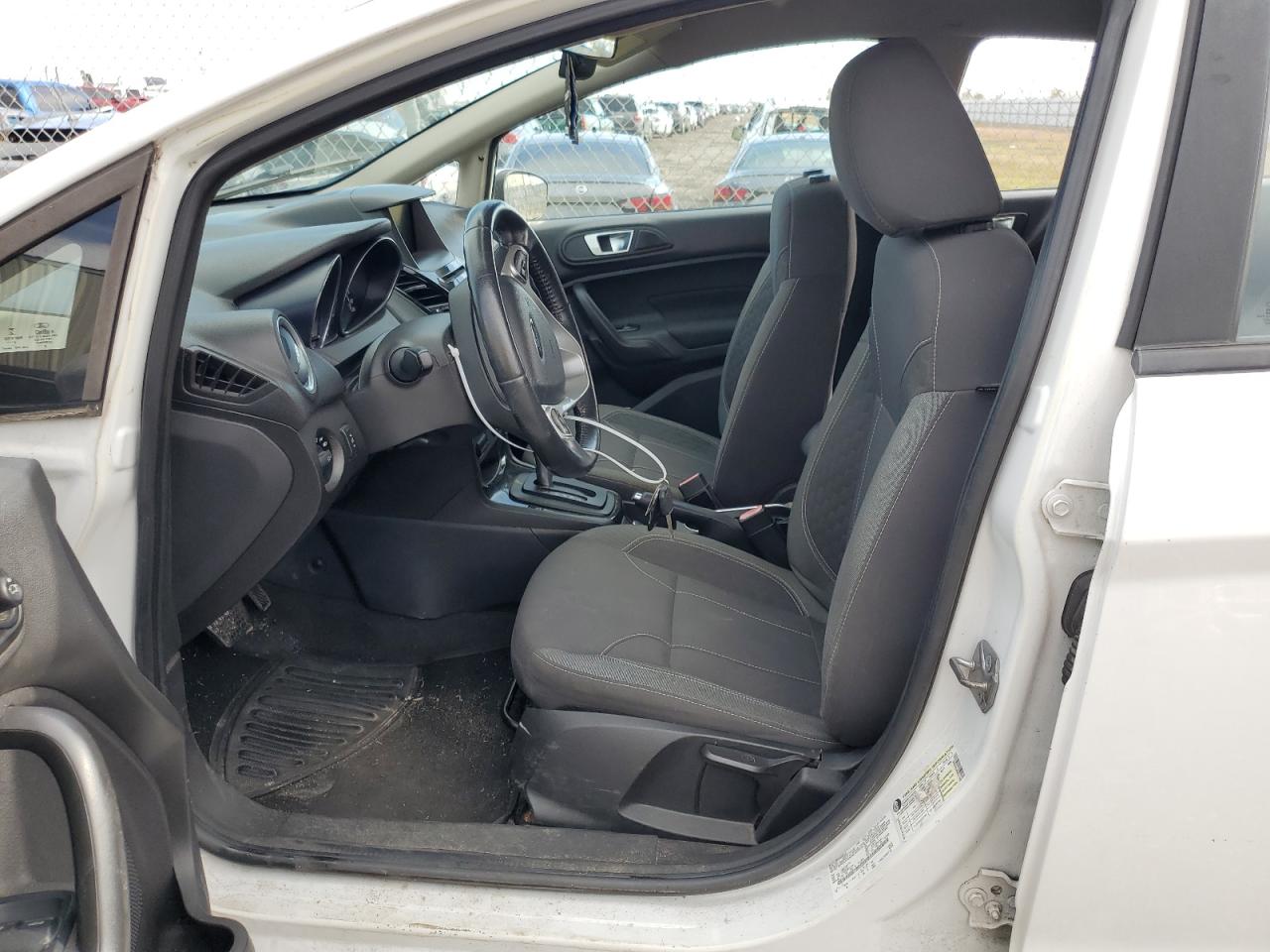 2014 Ford Fiesta - Image 7