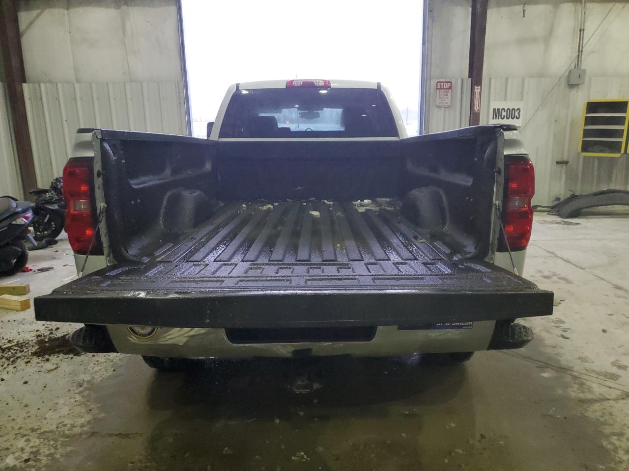 2015 Chevrolet Silverado - Image 6