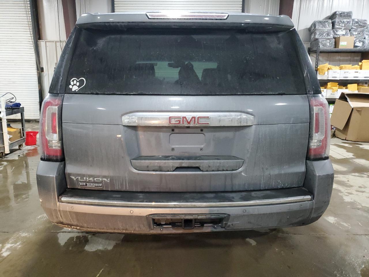 2018 GMC Yukon - Image 6