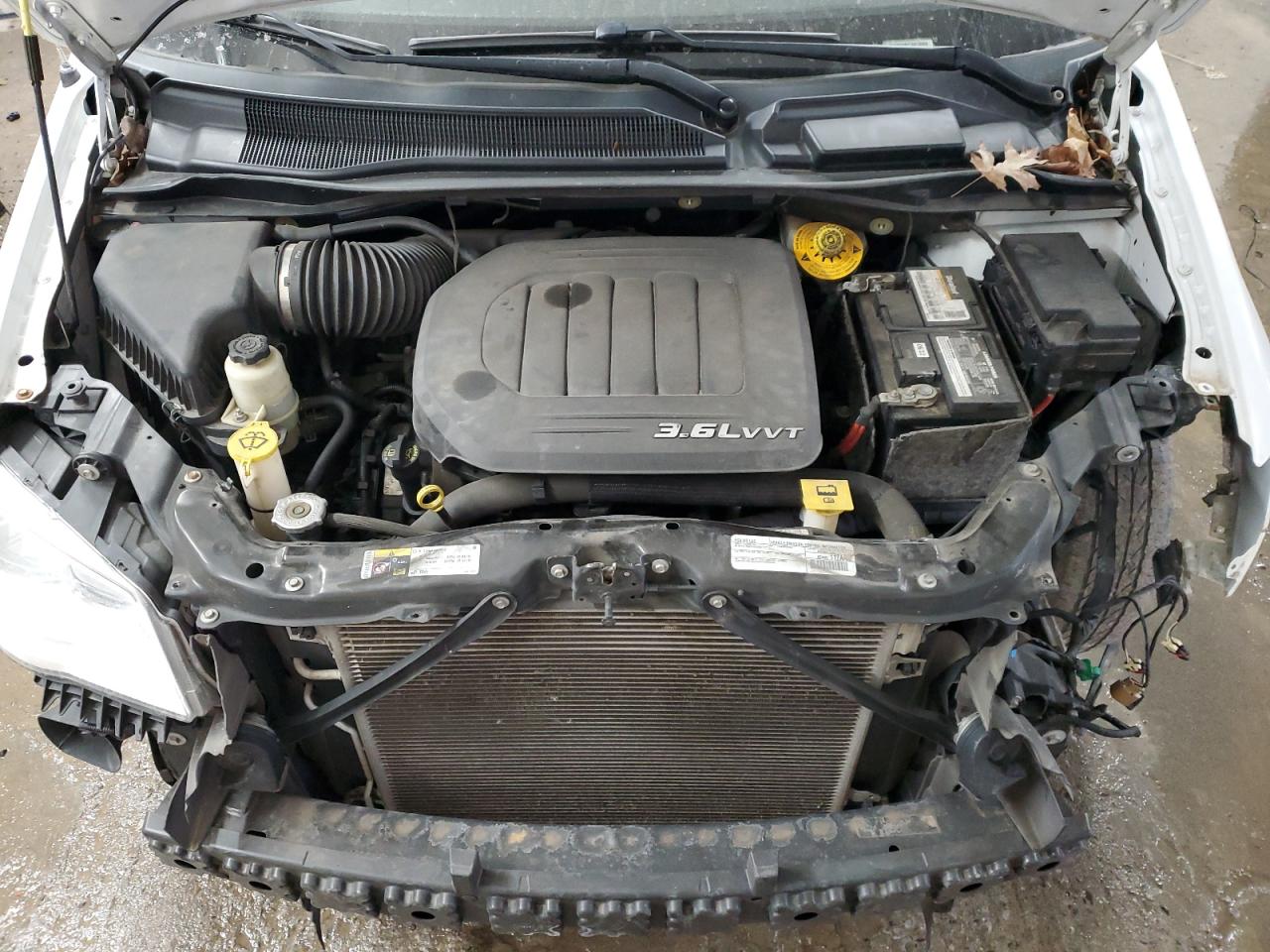 2015 Dodge Caravan - Image 12