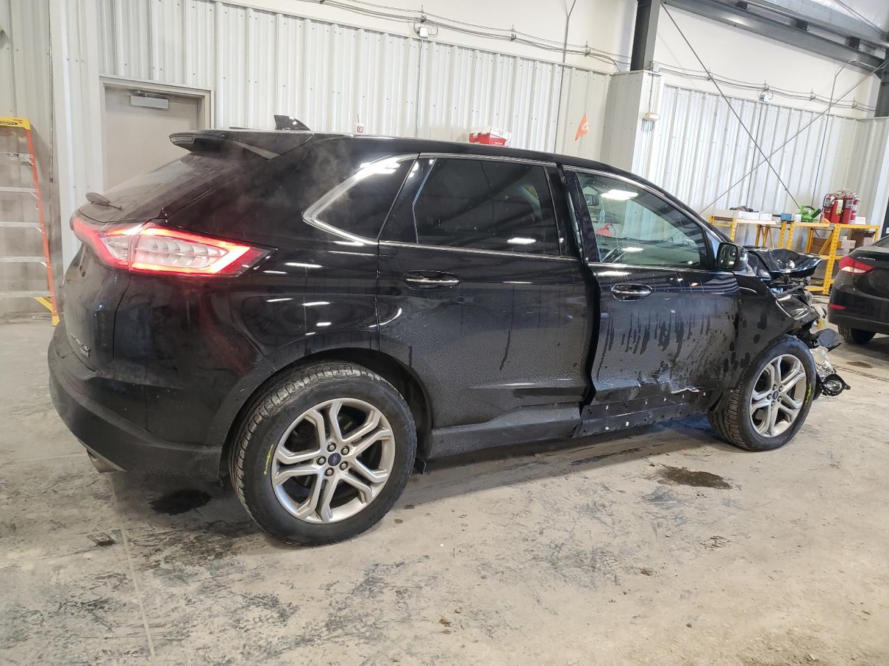 2016 Ford Edge - Image 3
