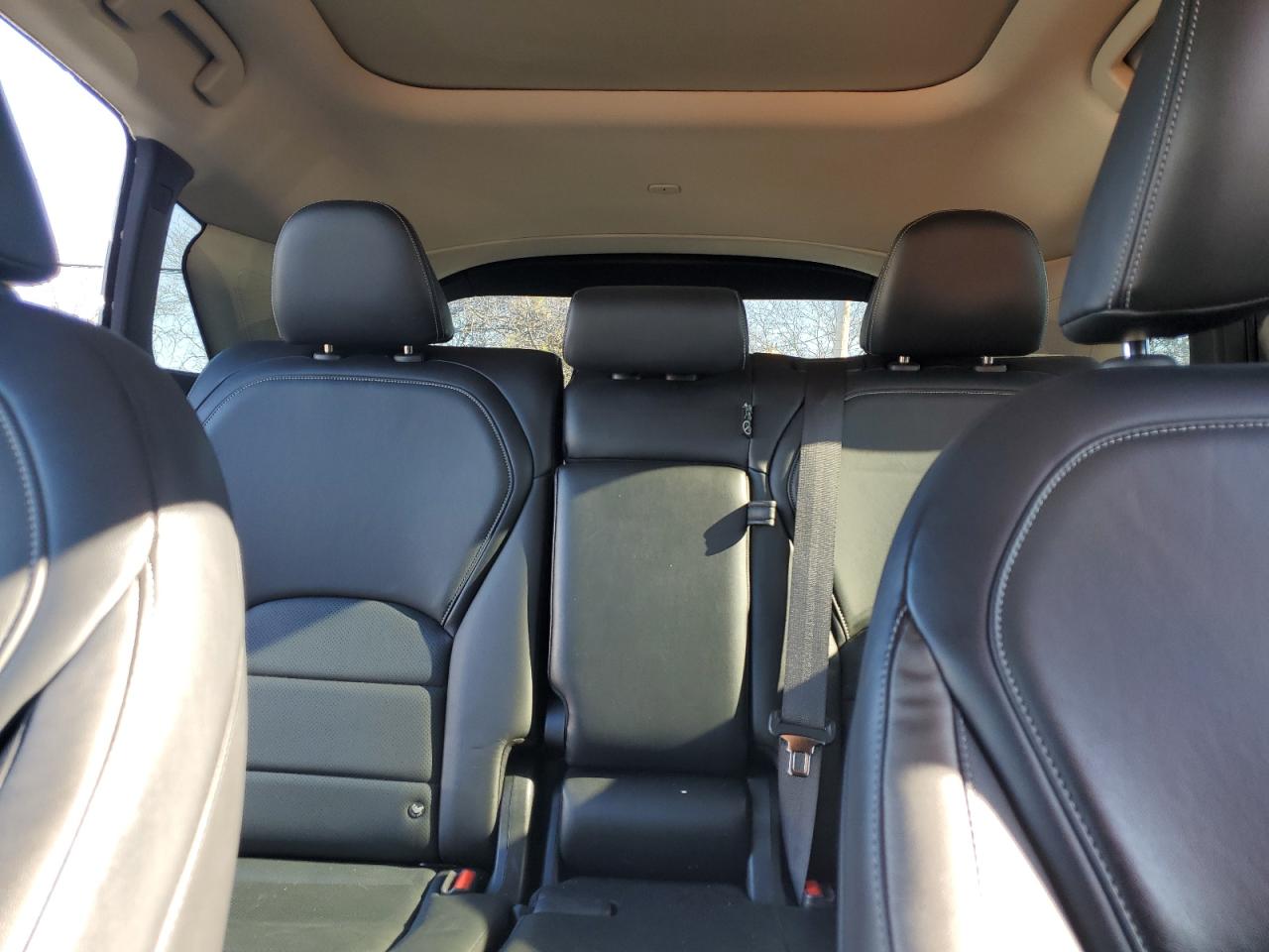 2019 Infiniti QX50 - Image 10