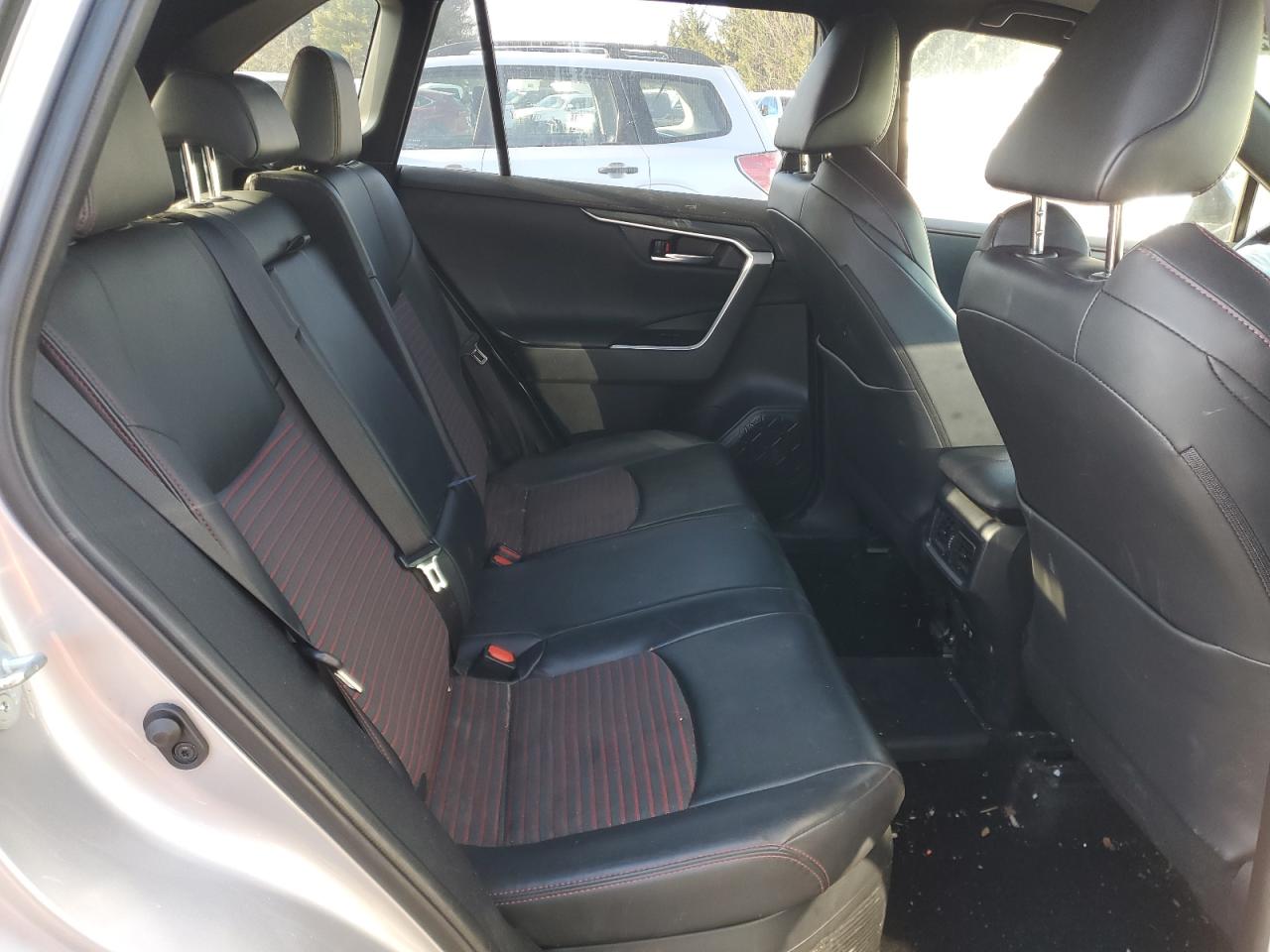 2021 Toyota RAV 4 - Image 11