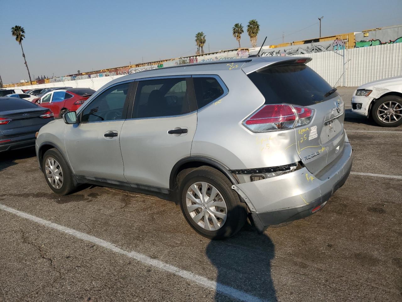 VIN 5N1AT2MN8GC749632 2016 NISSAN ROGUE no.2