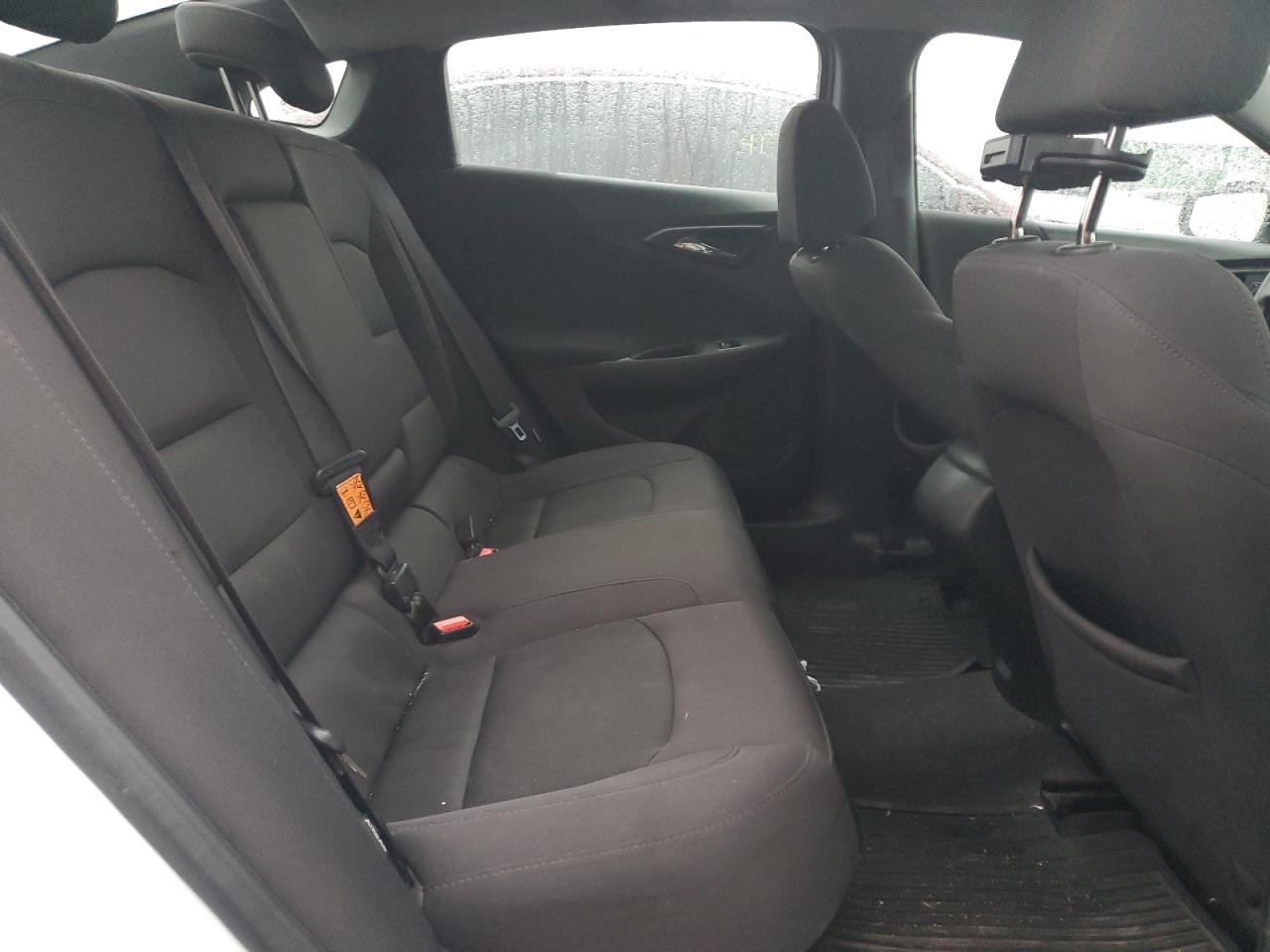 2017 Chevrolet Malibu - Image 10