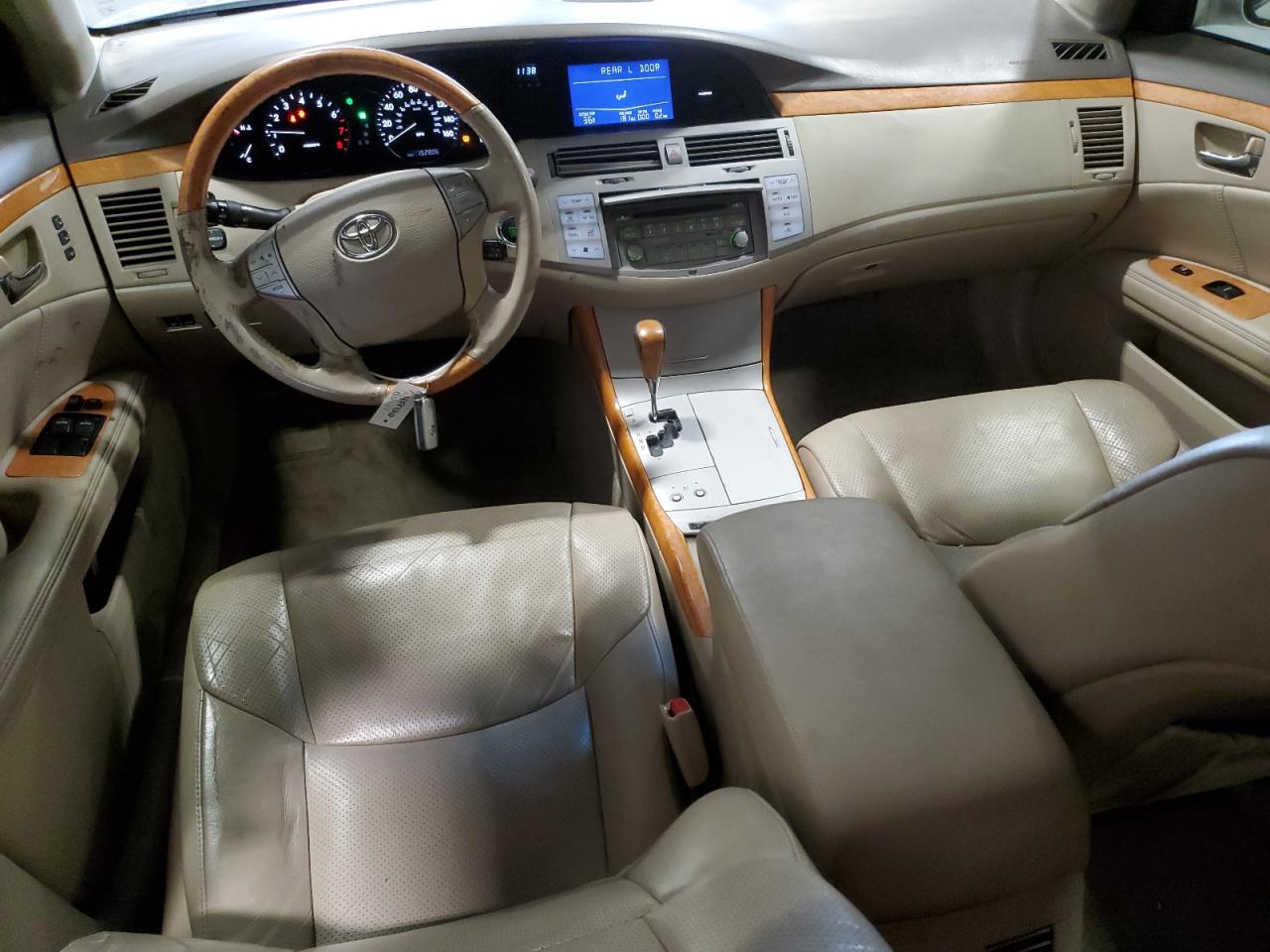 2007 Toyota Avalon - Image 8