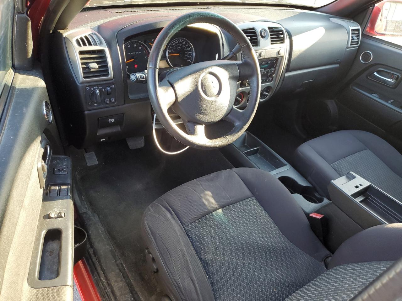 2011 Chevrolet Colorado - Image 8