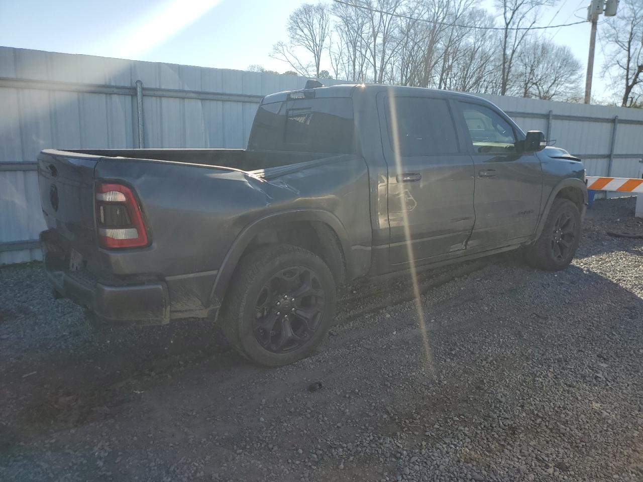 2021 RAM 1500 - Image 3