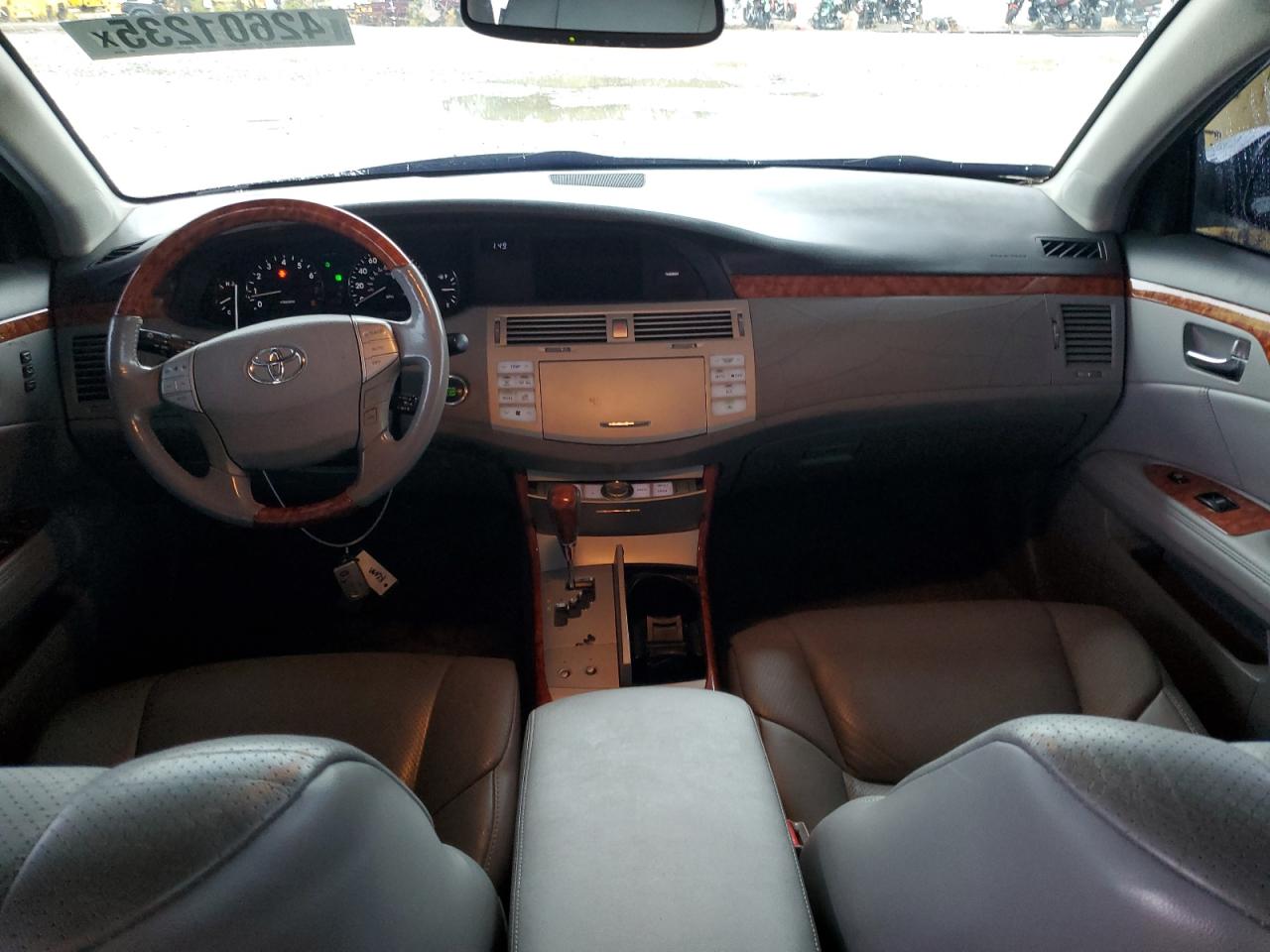 2007 Toyota Avalon - Image 8