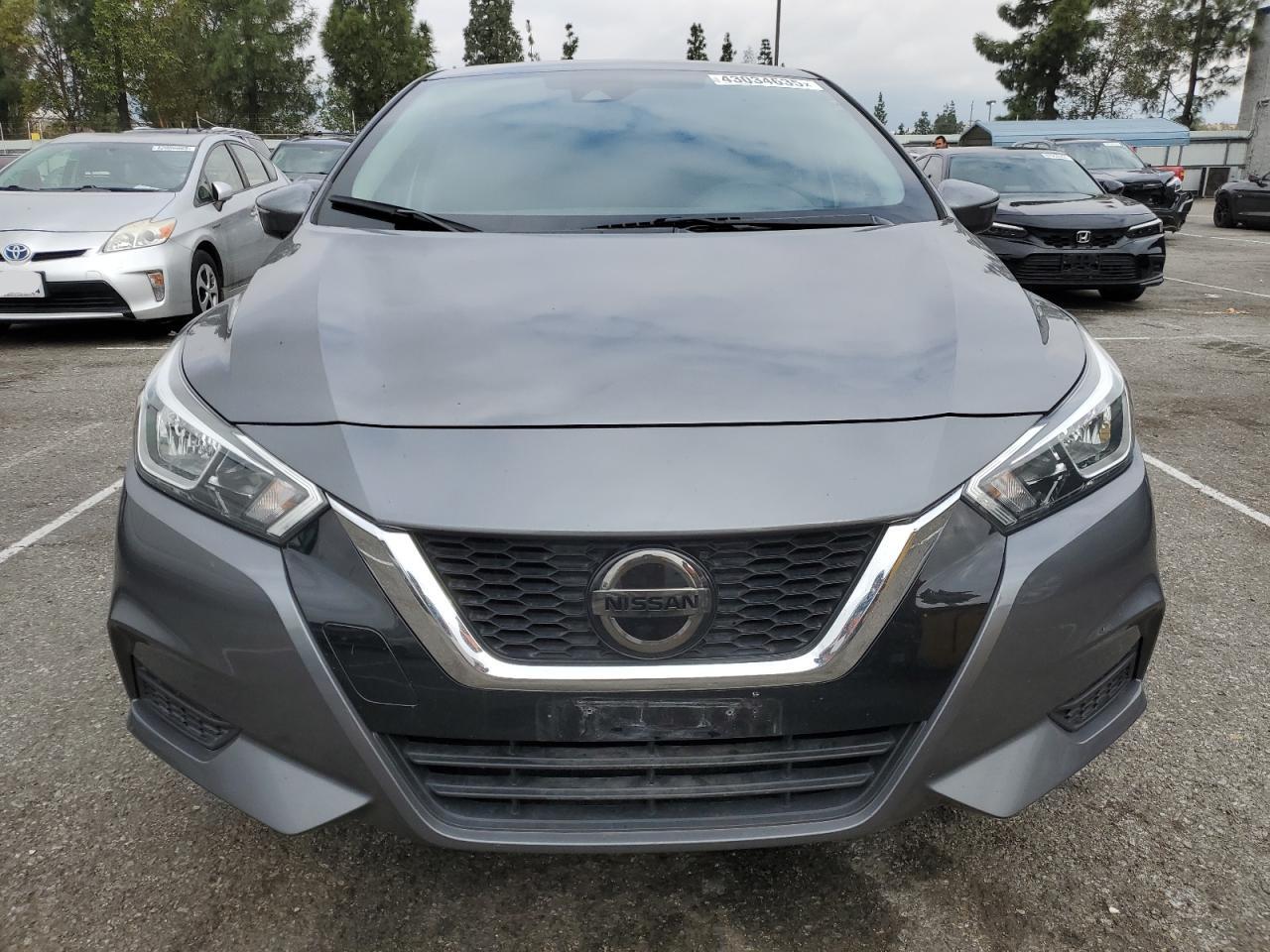 2021 Nissan Versa - Image 5
