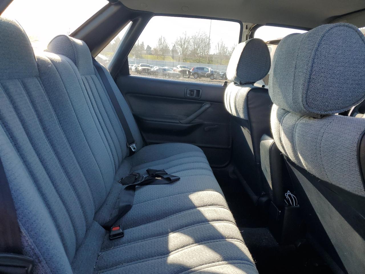 1991 Toyota Camry - Image 10