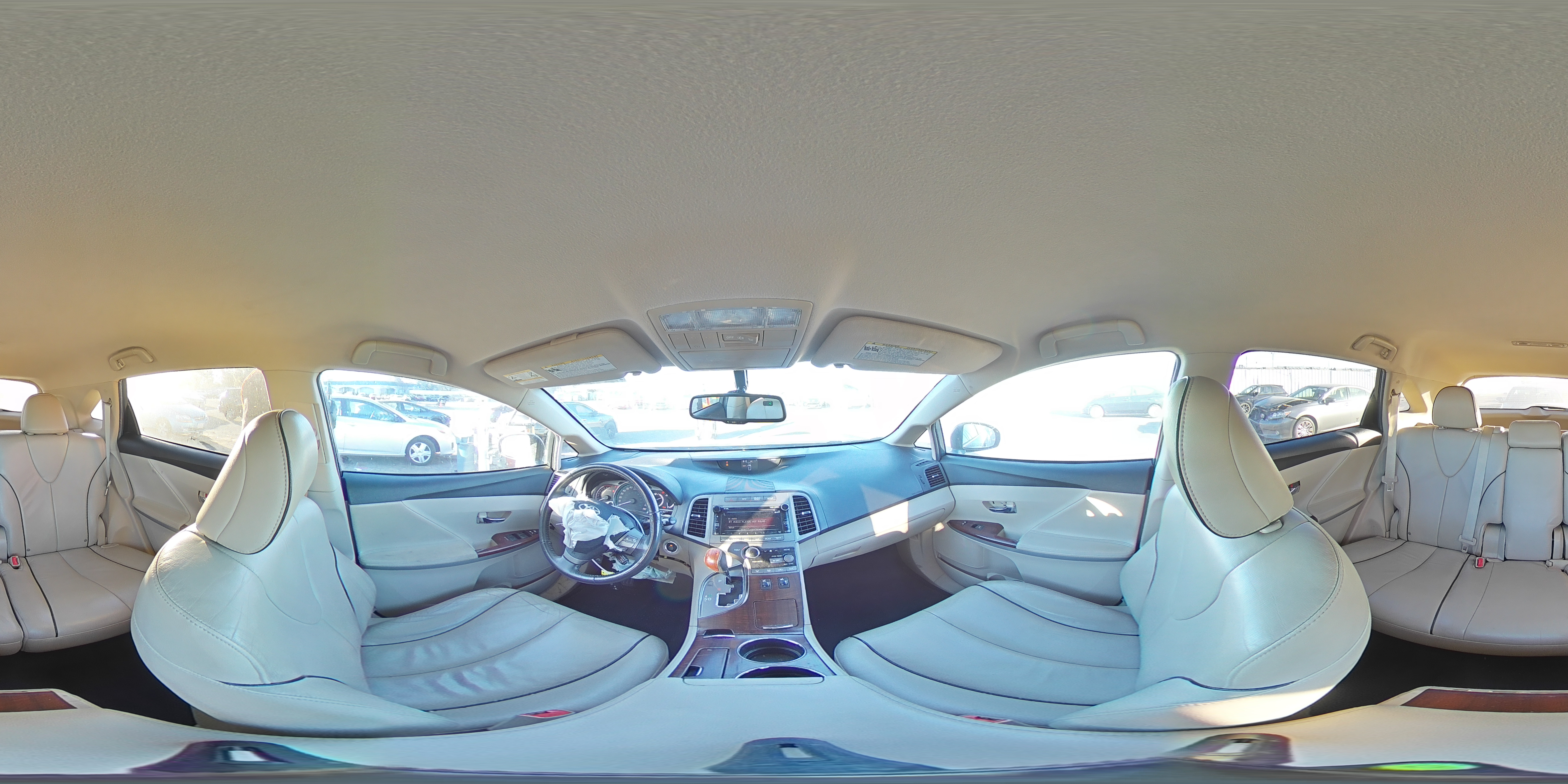 2012 Toyota Venza - Image 13