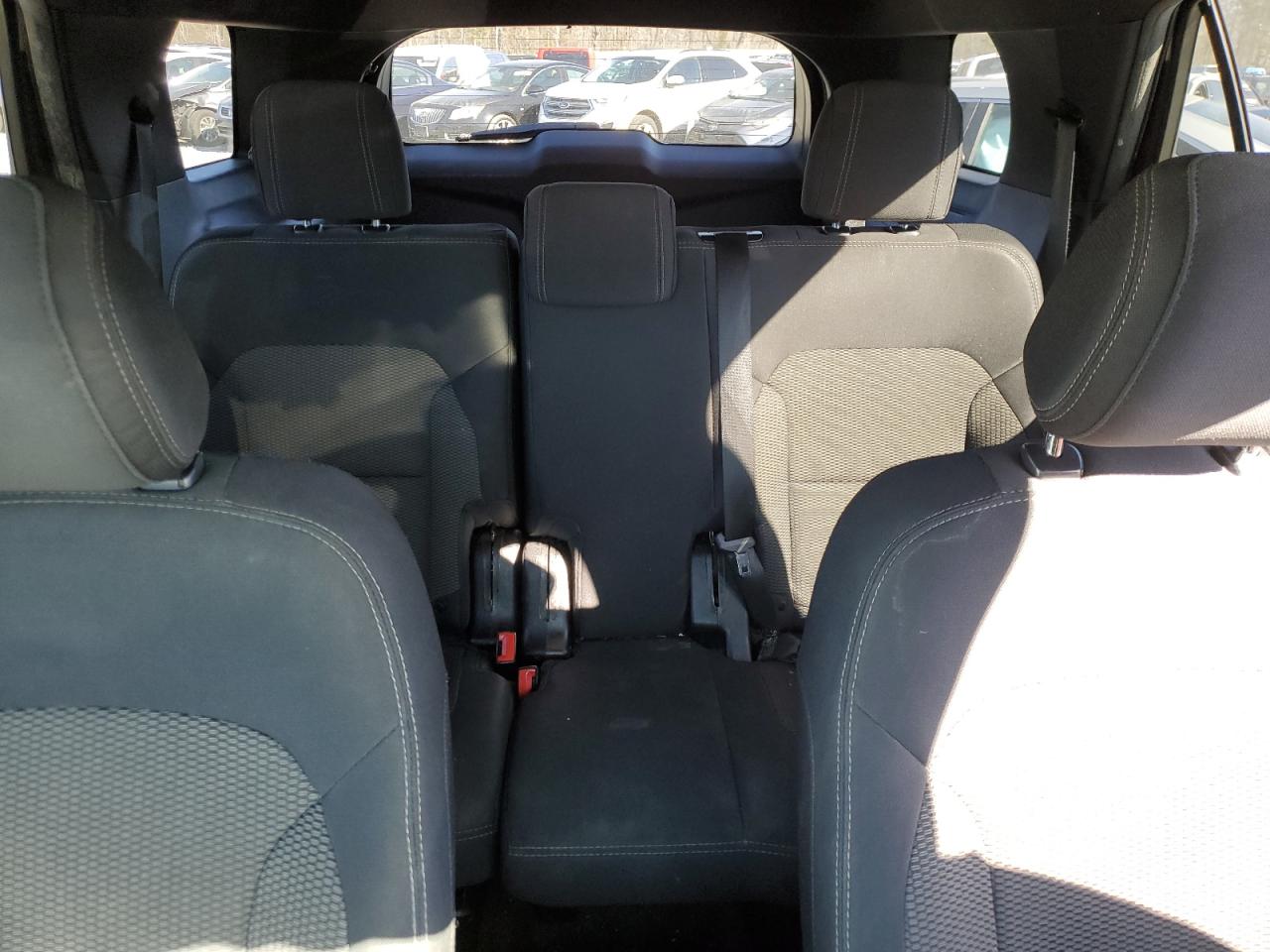 2017 Ford Explorer - Image 10
