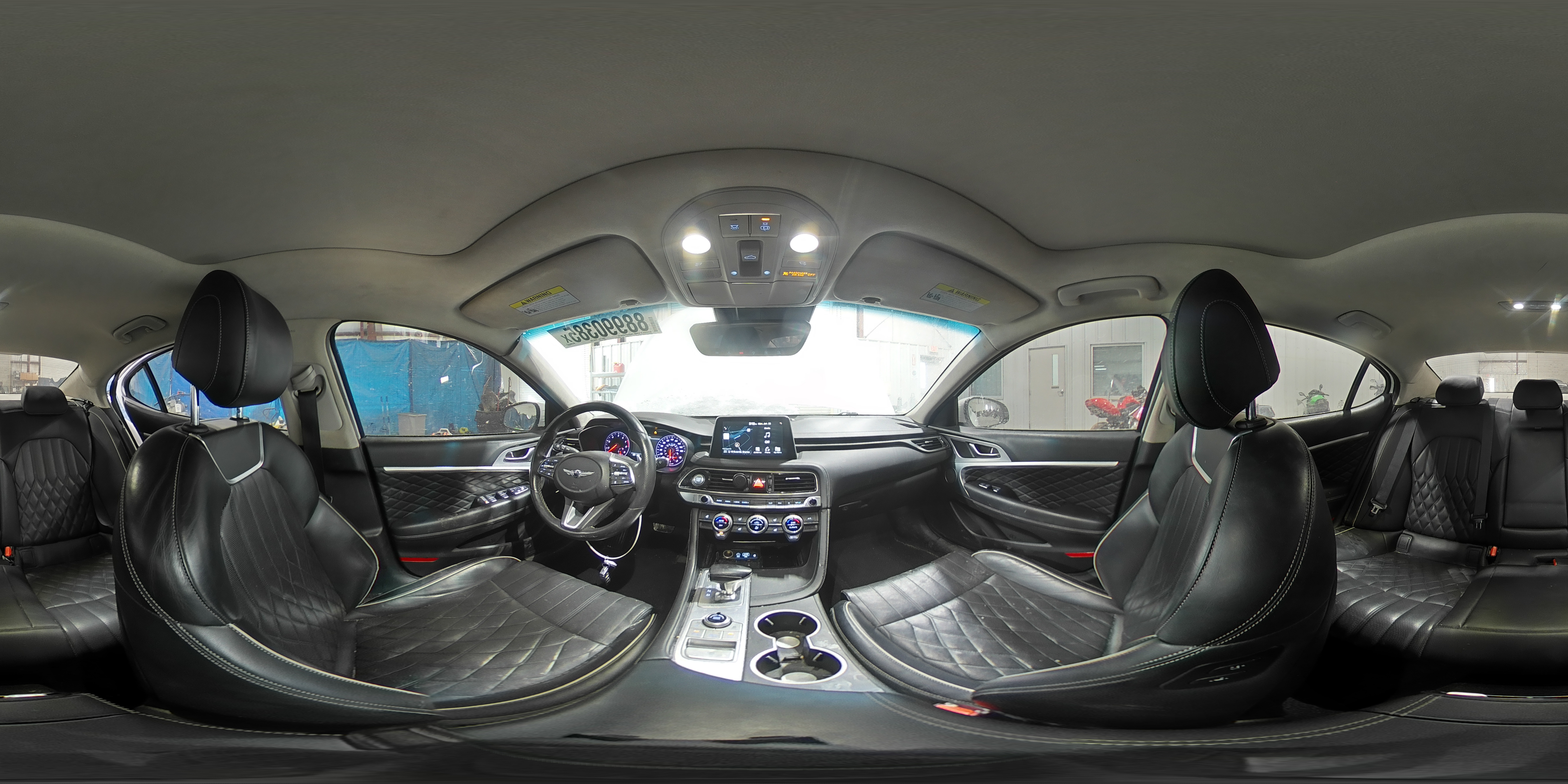 2021 Genesis G70 - Image 14