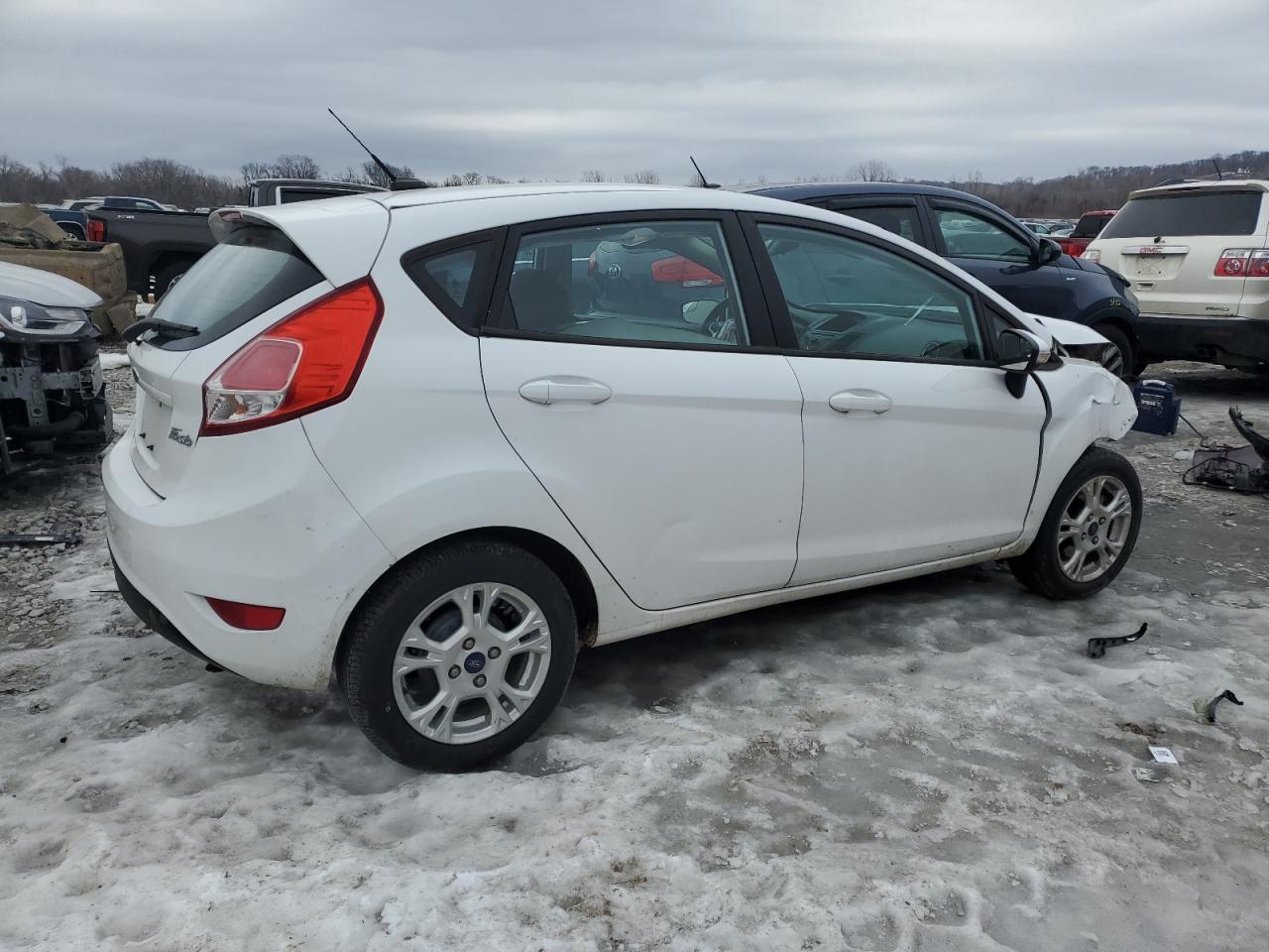 2015 Ford Fiesta - Image 3