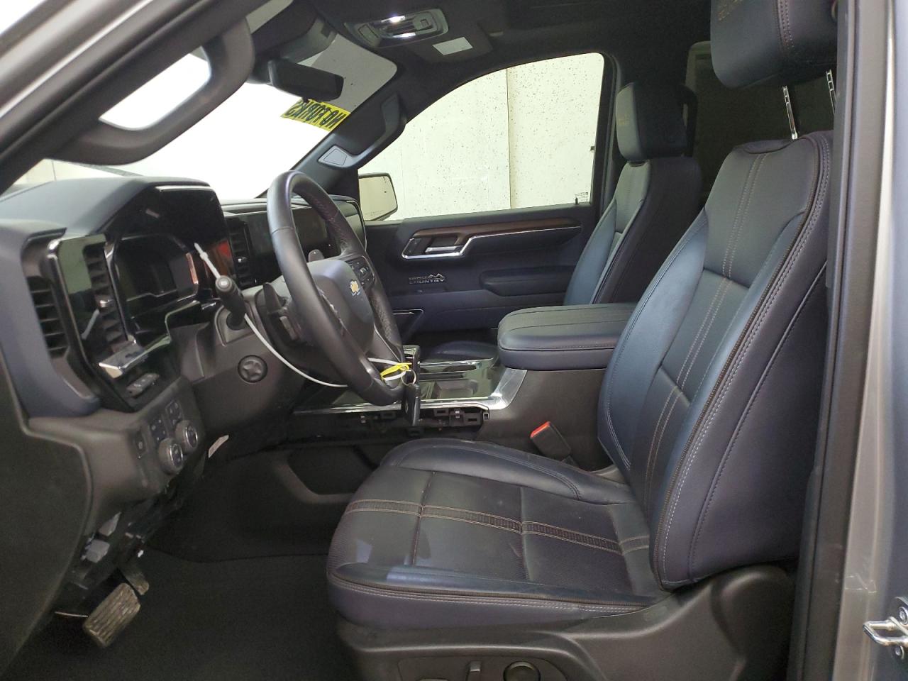 2023 Chevrolet Silverado - Image 7
