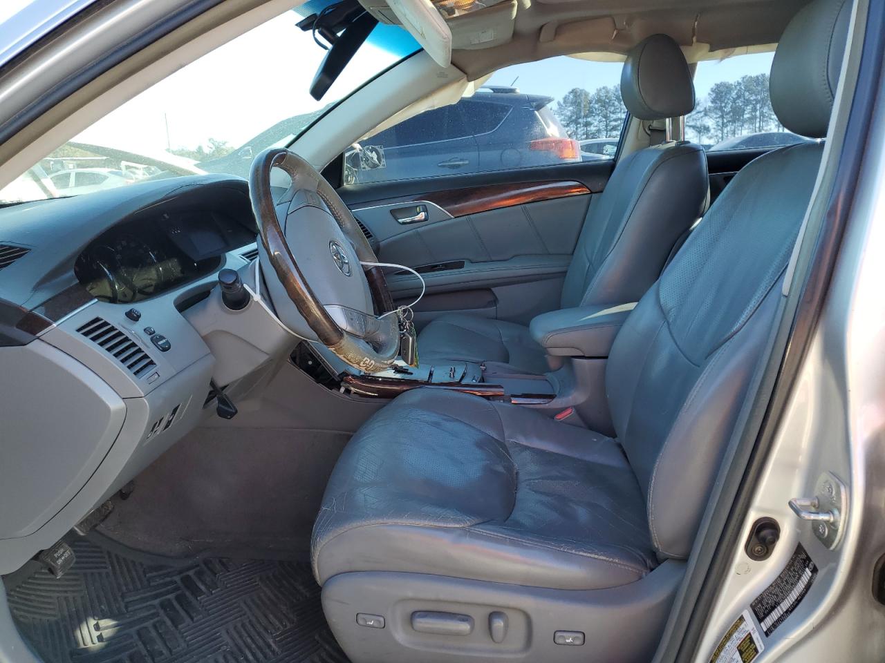 2008 Toyota Avalon - Image 7
