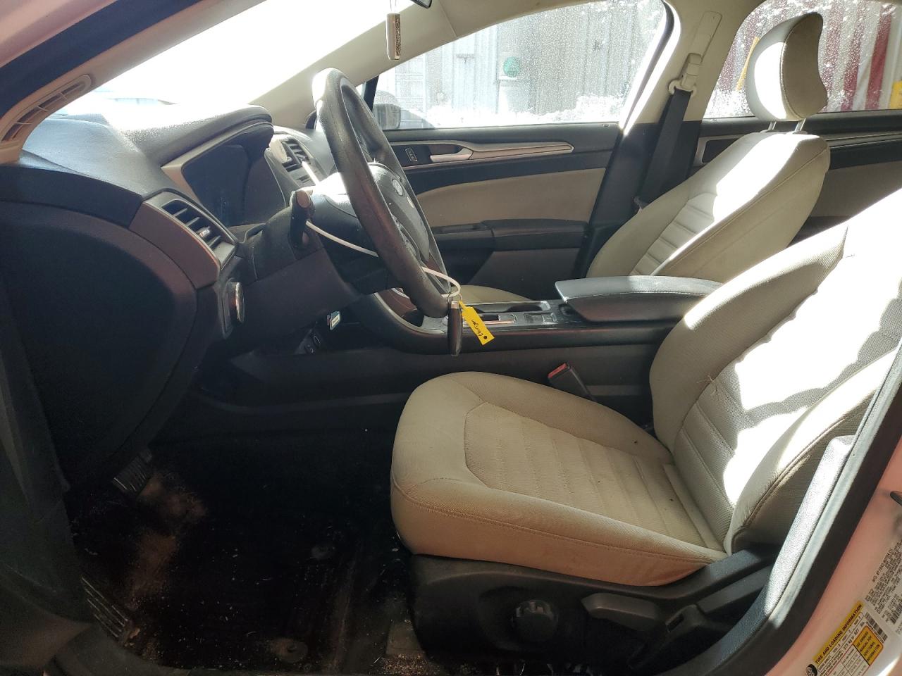 2017 Ford Fusion S VIN: 3FA6P0G72HR237504 Lot: 85414465